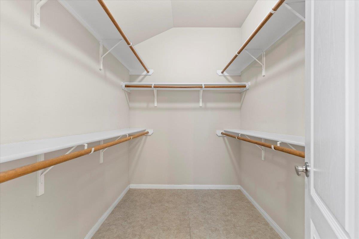 330 Canterbury Dr, Austin, TX 78737