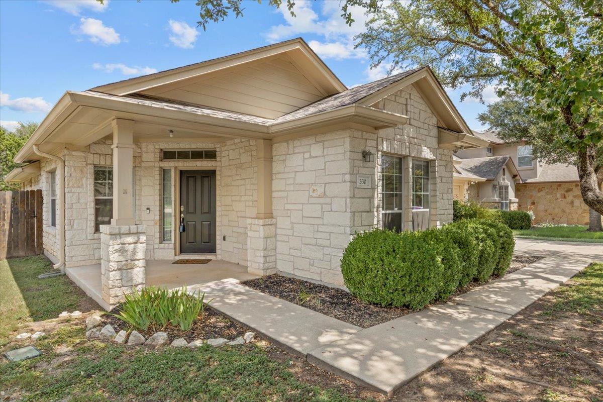 330 Canterbury Dr, Austin, TX 78737