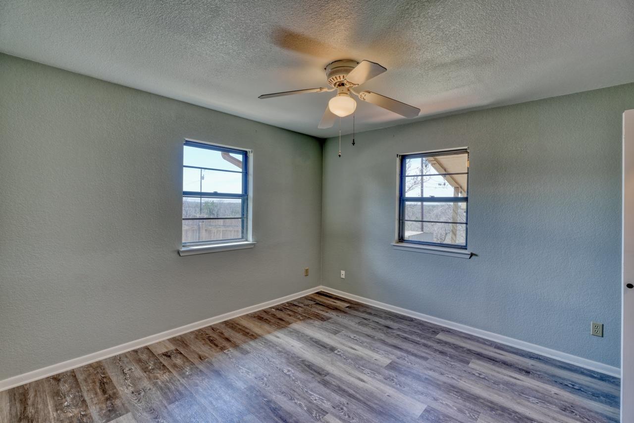 1702 Sunset Dr, Marble Falls, TX 78654