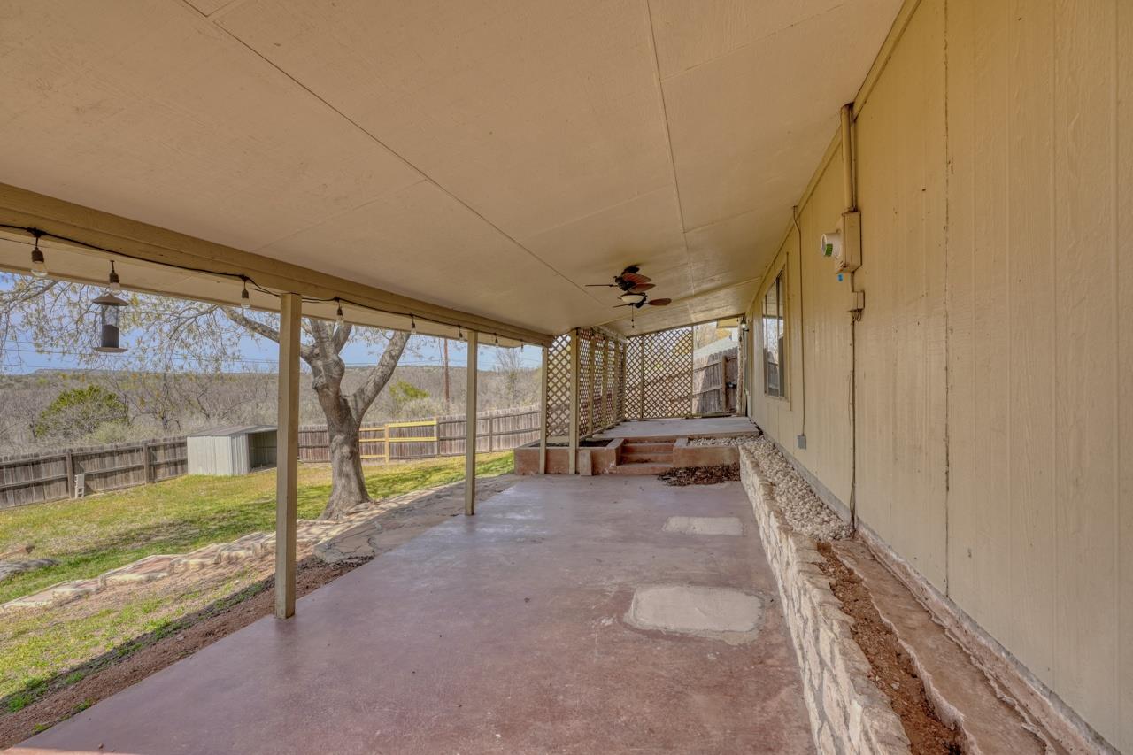 1702 Sunset Dr, Marble Falls, TX 78654