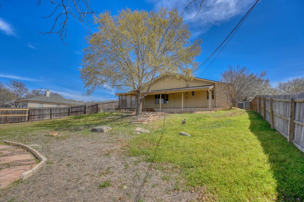 1702 Sunset Dr, Marble Falls, TX 78654