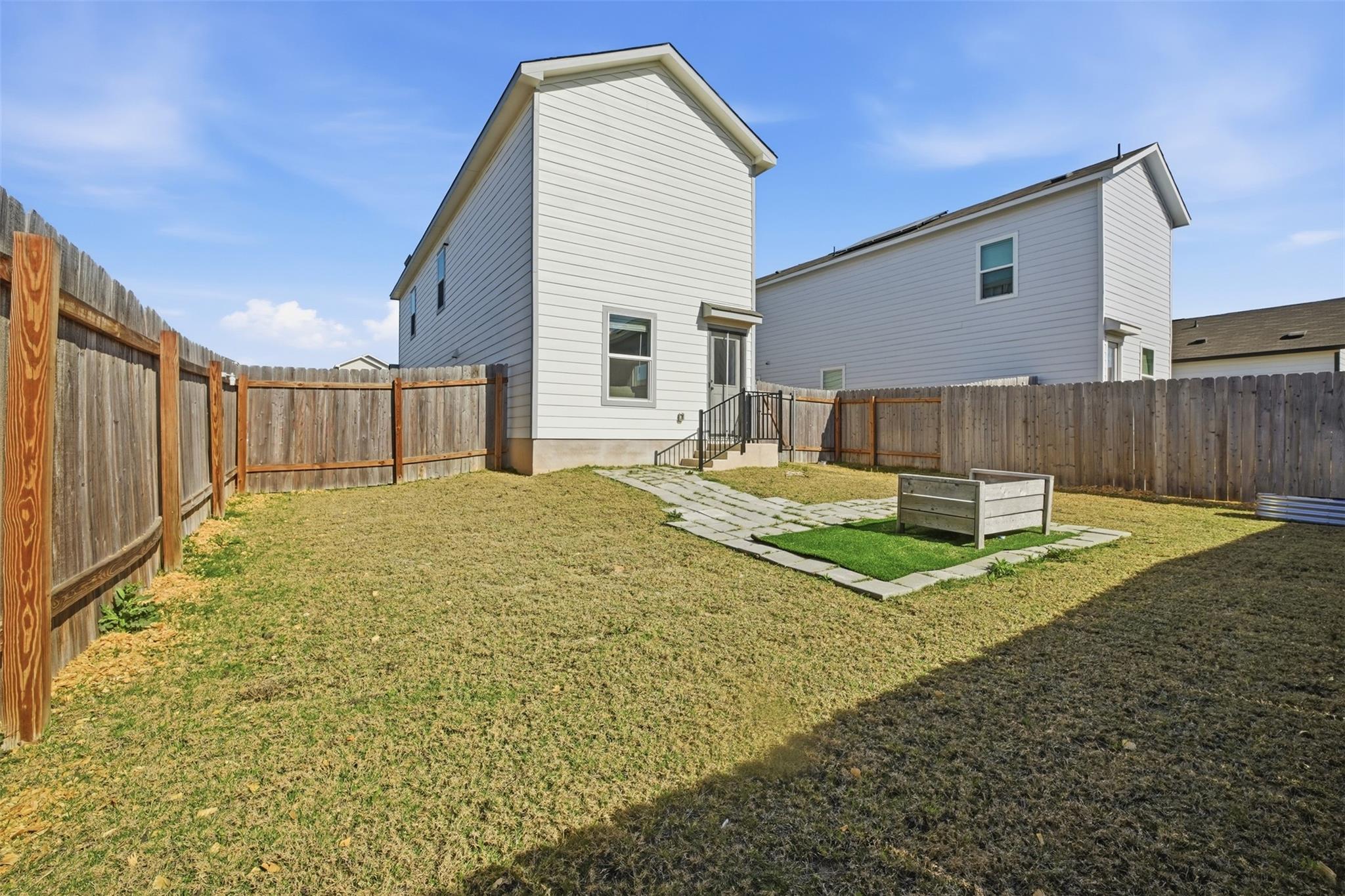 625 Marty Allen Loop, Jarrell, TX 76537