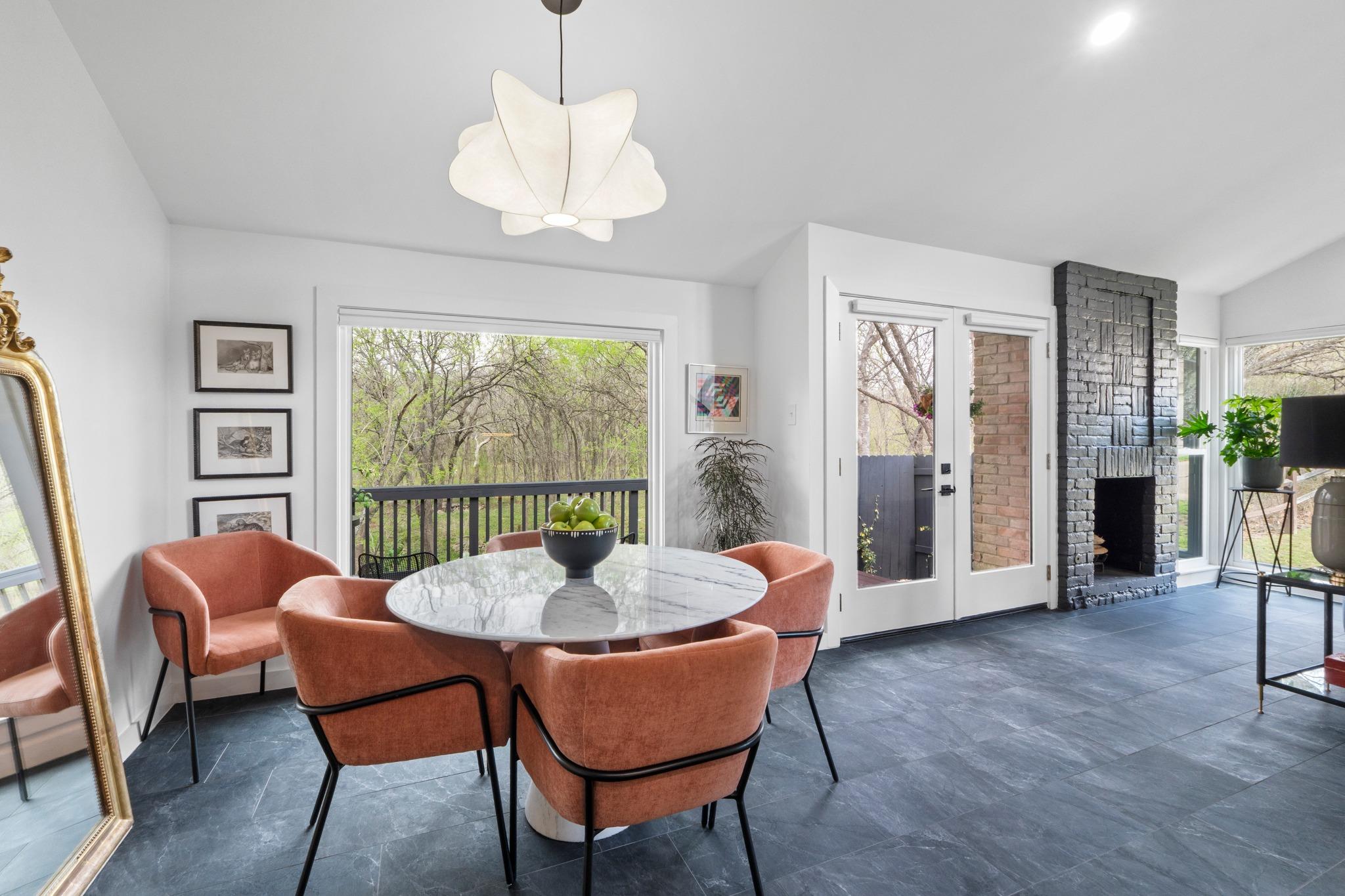 2528 Stoutwood Cir, Austin, TX 78745