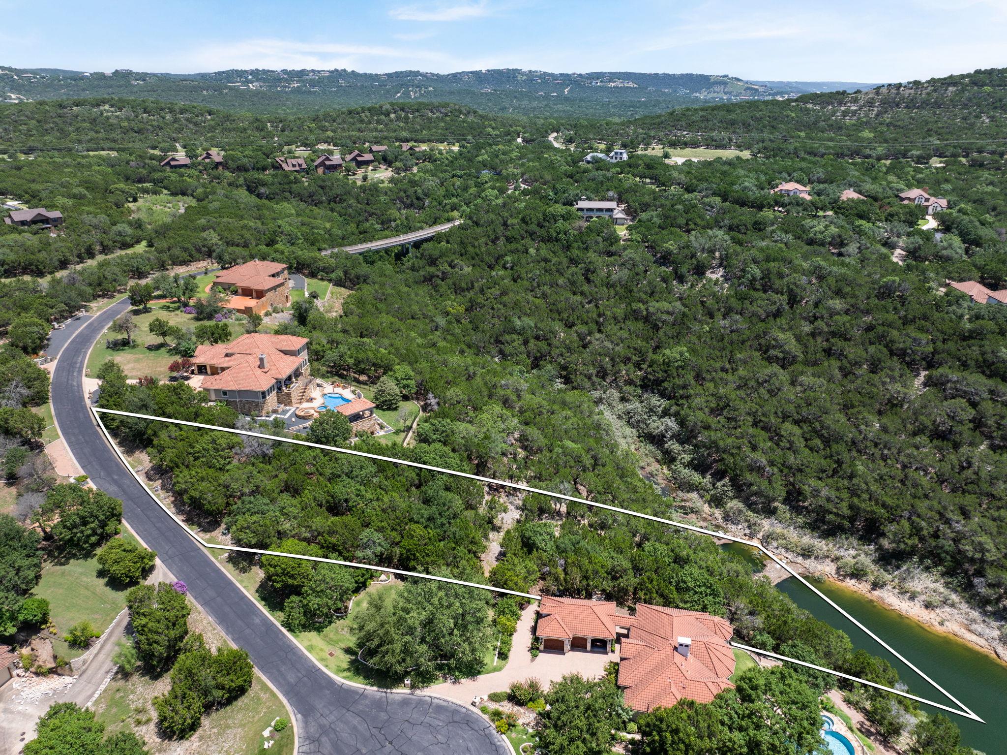 18505 Monet Pointe Dr, Jonestown, TX 78645