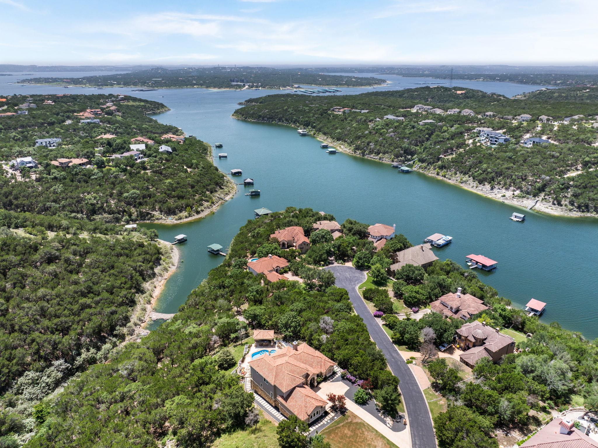 18505 Monet Pointe Dr, Jonestown, TX 78645