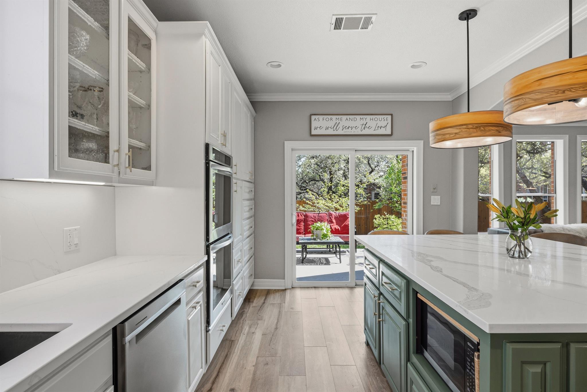 12424 Central Park Dr, Austin, TX 78732