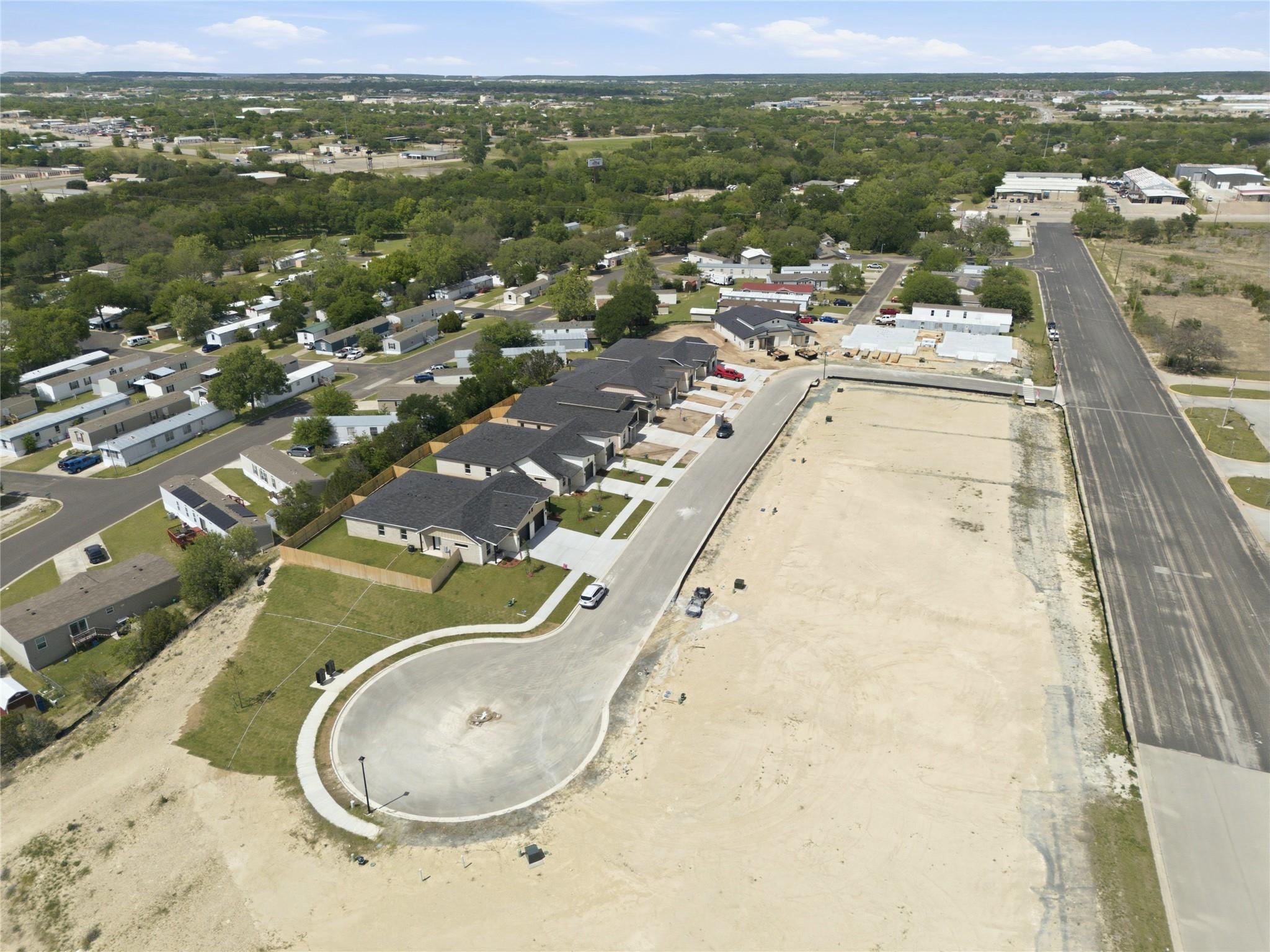 1311 Lone Pine Way, Killeen, TX 76543