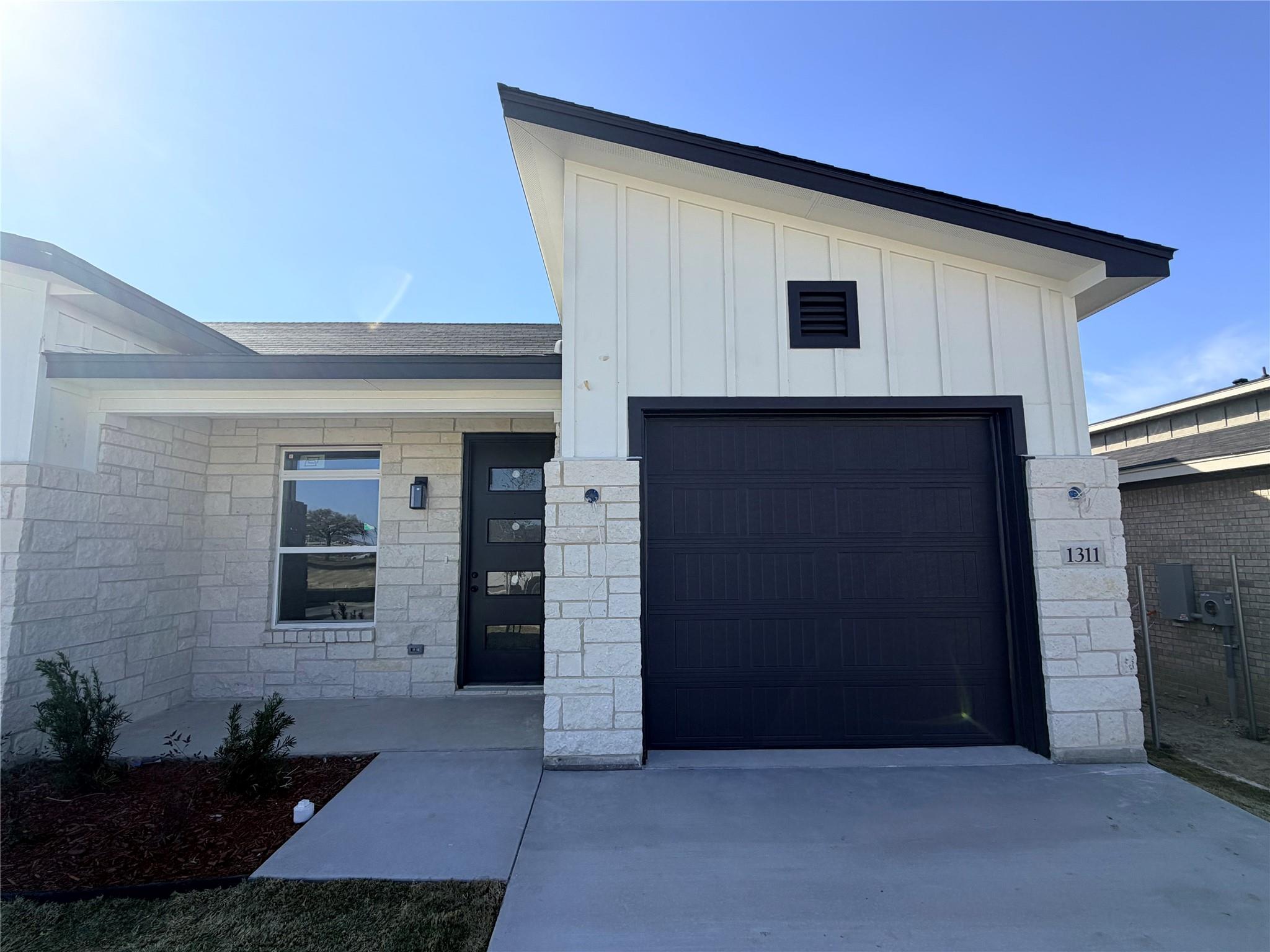 1311 Lone Pine Way, Killeen, TX 76543