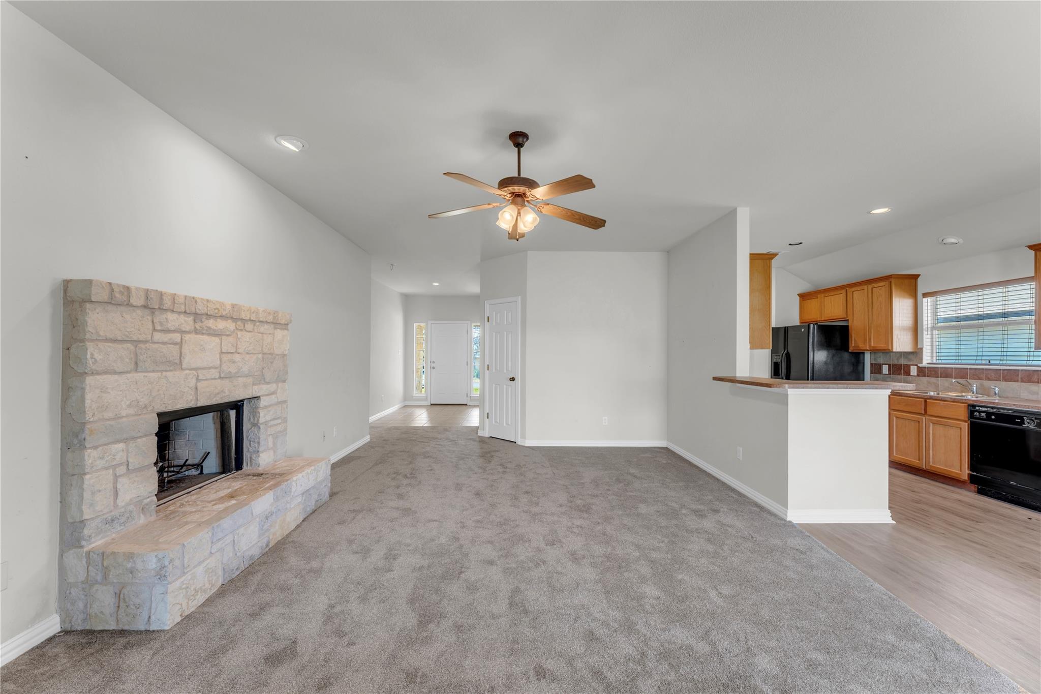 204 Cailin Ct, Burnet, TX 78611