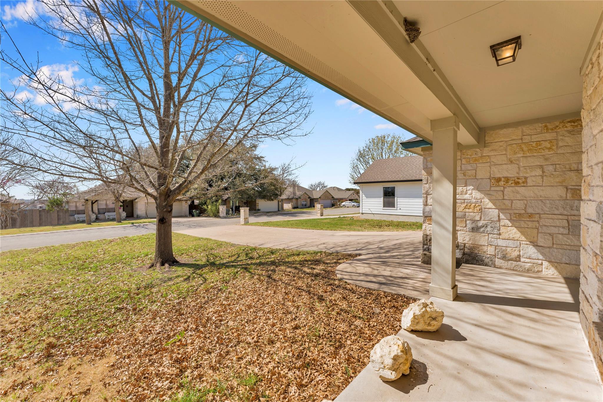 204 Cailin Ct, Burnet, TX 78611