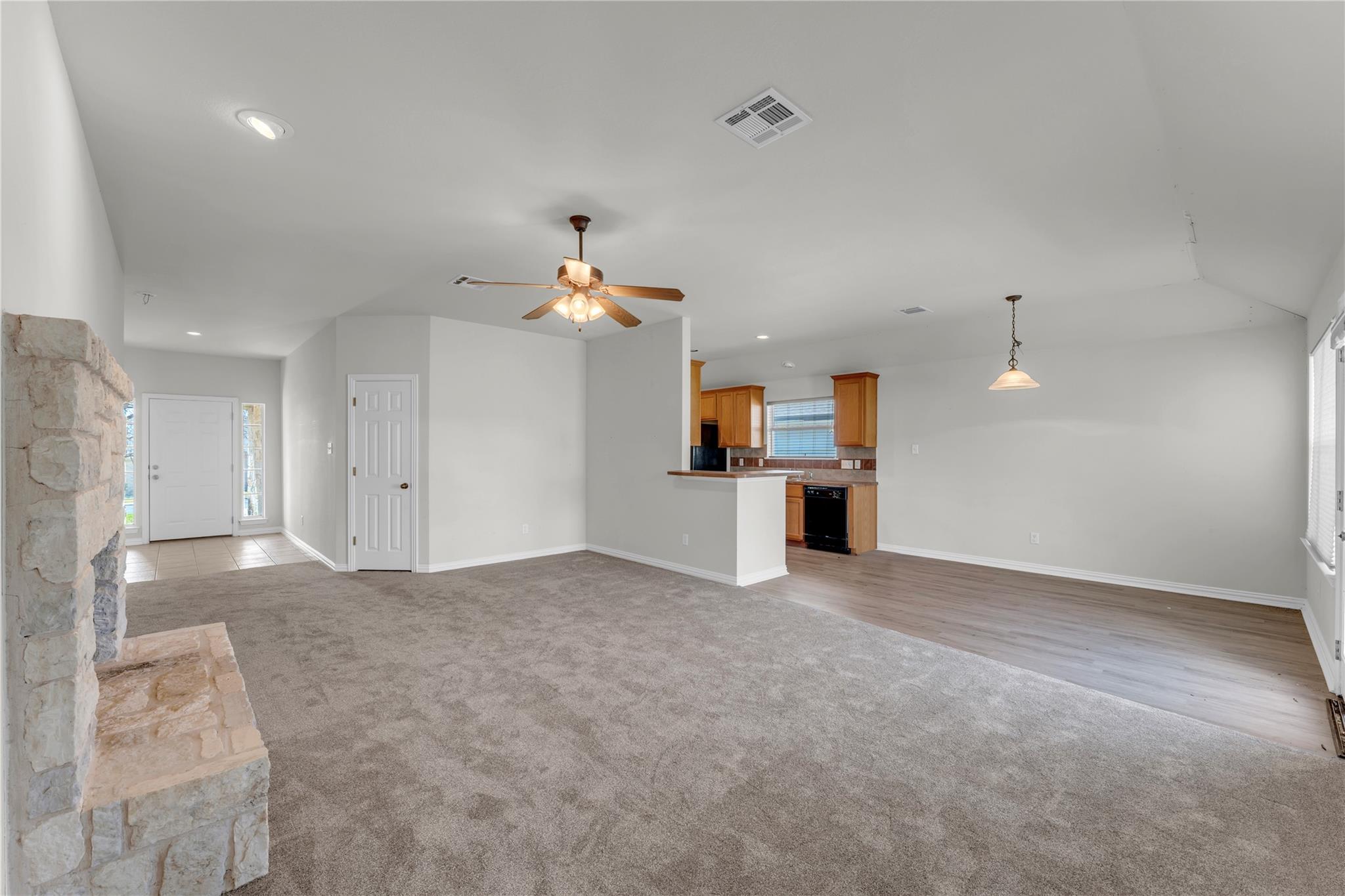 204 Cailin Ct, Burnet, TX 78611