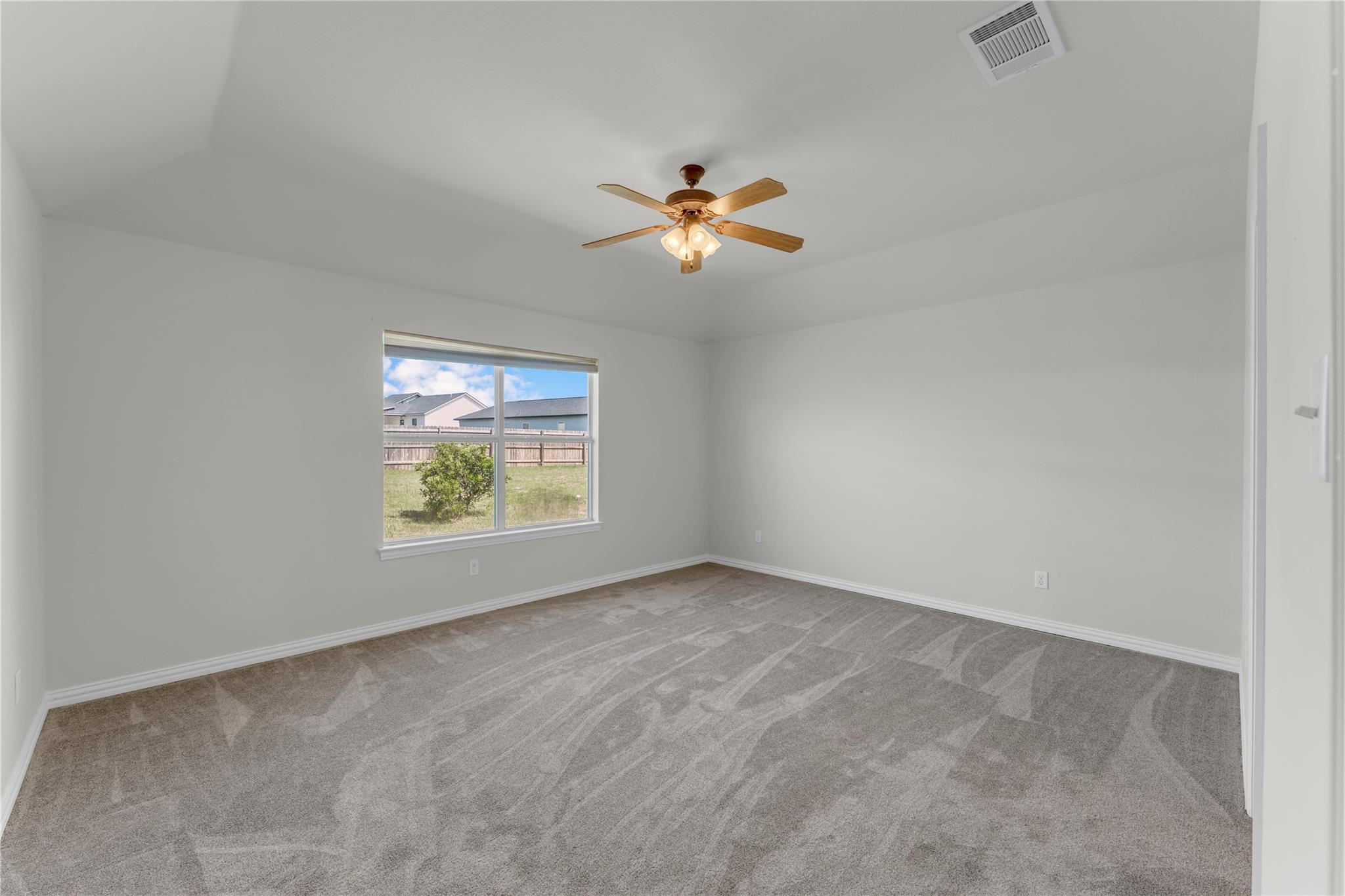 204 Cailin Ct, Burnet, TX 78611