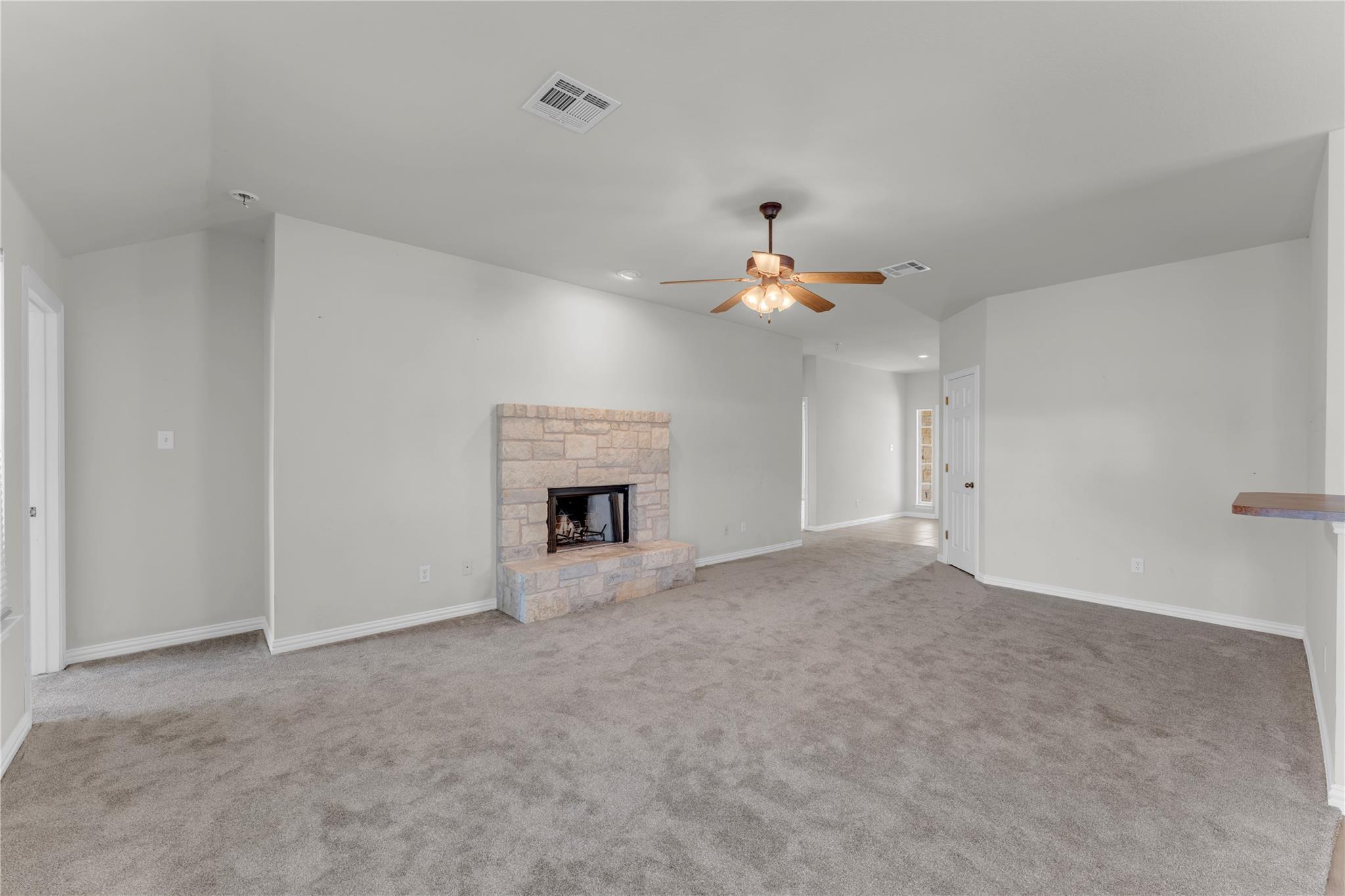 204 Cailin Ct, Burnet, TX 78611