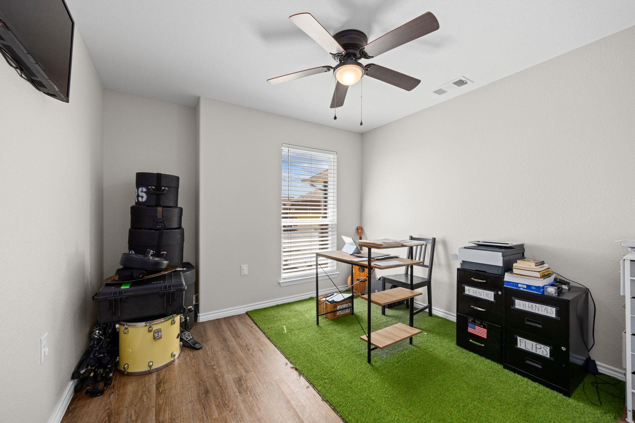 1313 Sandstone Cv, Lampasas, TX 76550