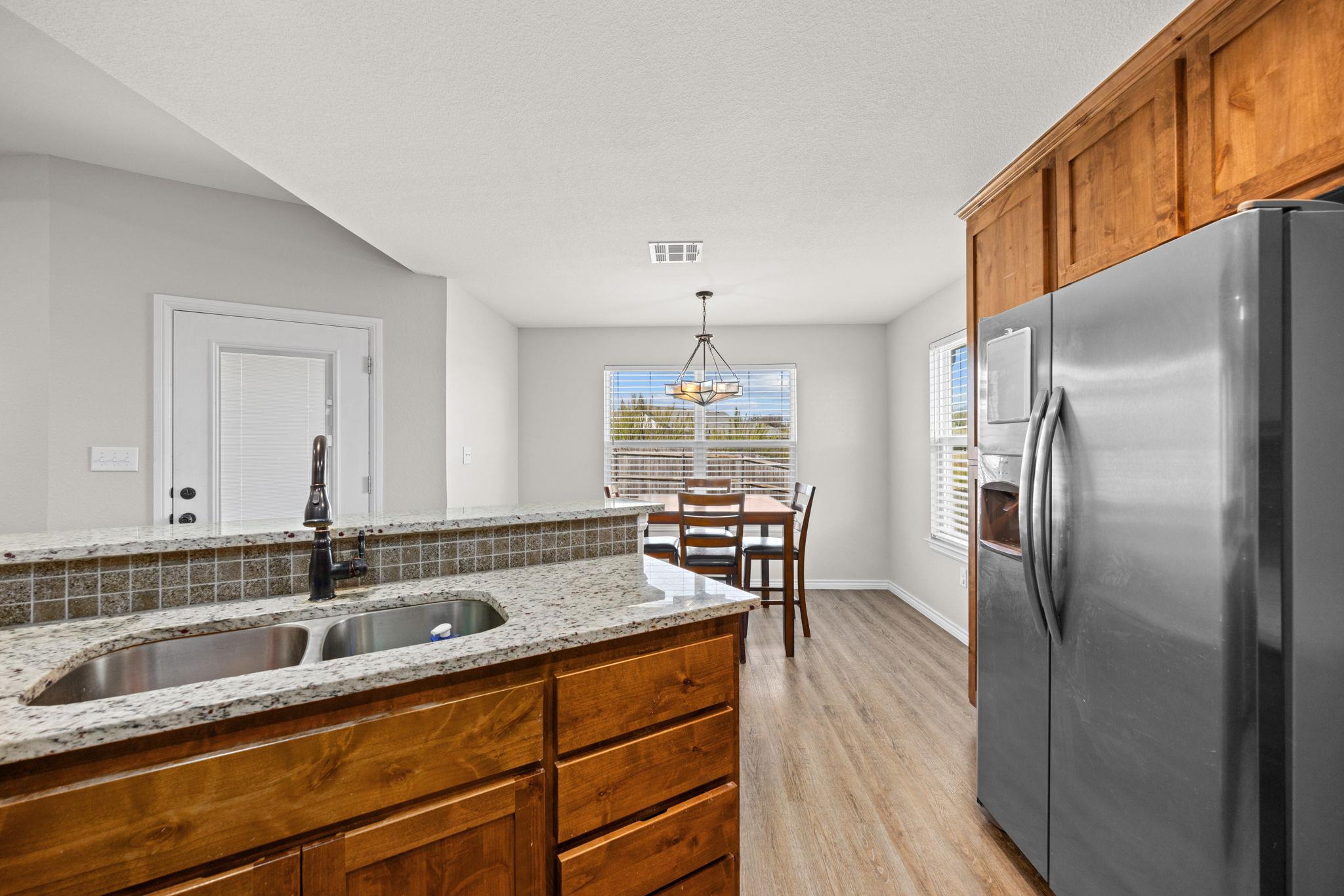 1313 Sandstone Cv, Lampasas, TX 76550