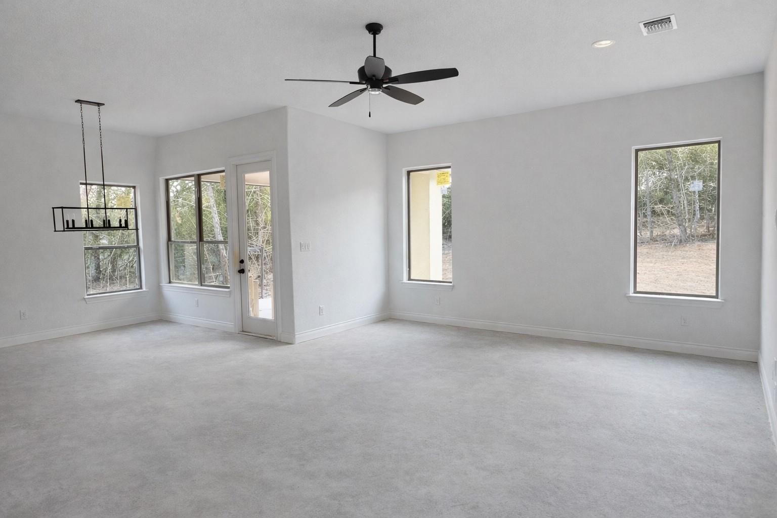 150 William Hersee Dr, Bastrop, TX 78602