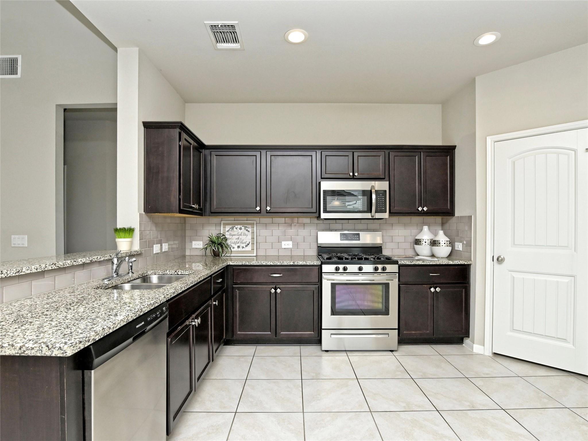 6917 Ranchito Dr, Austin, TX 78744