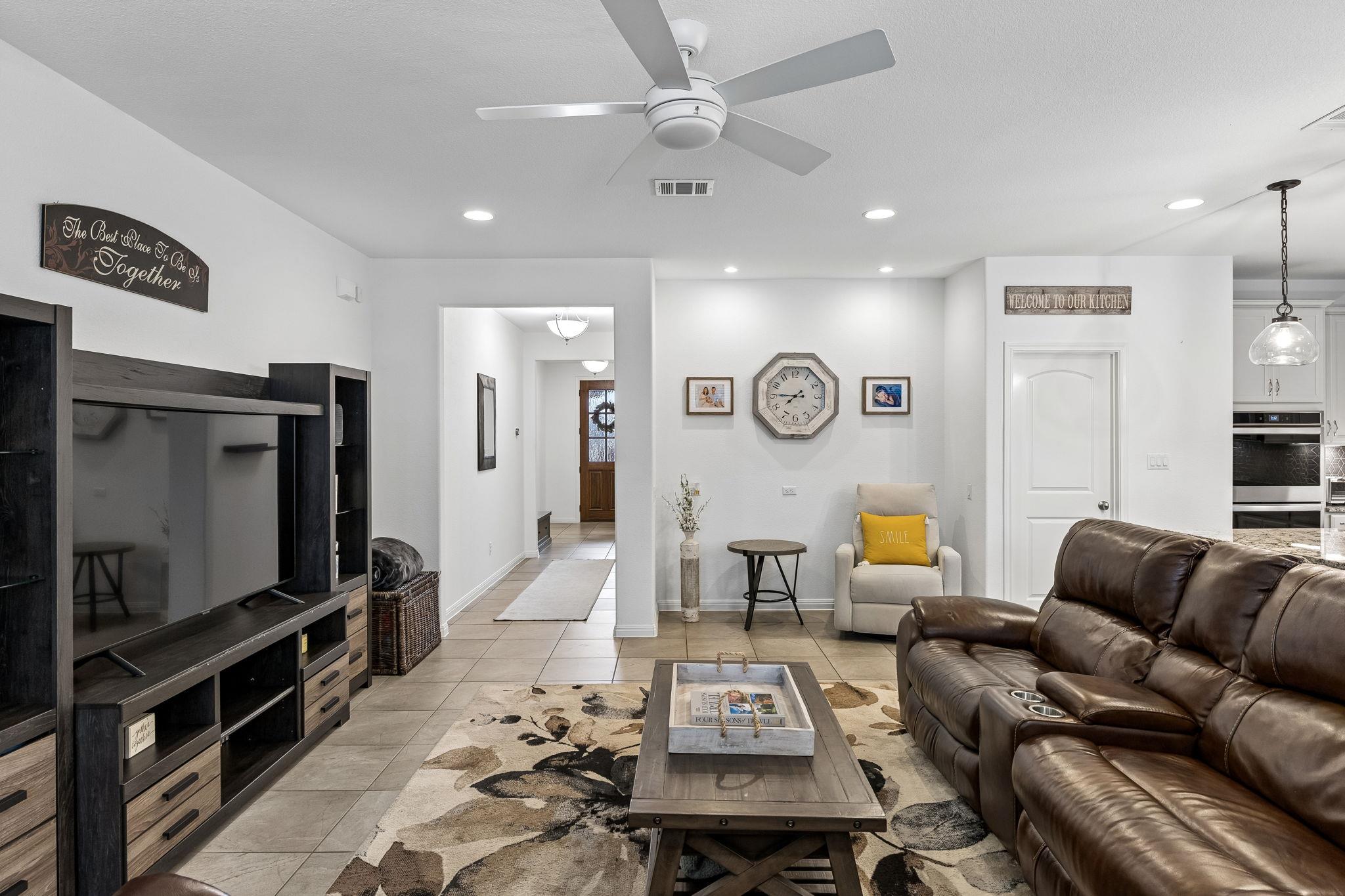 425 Windom Way, Georgetown, TX 78626