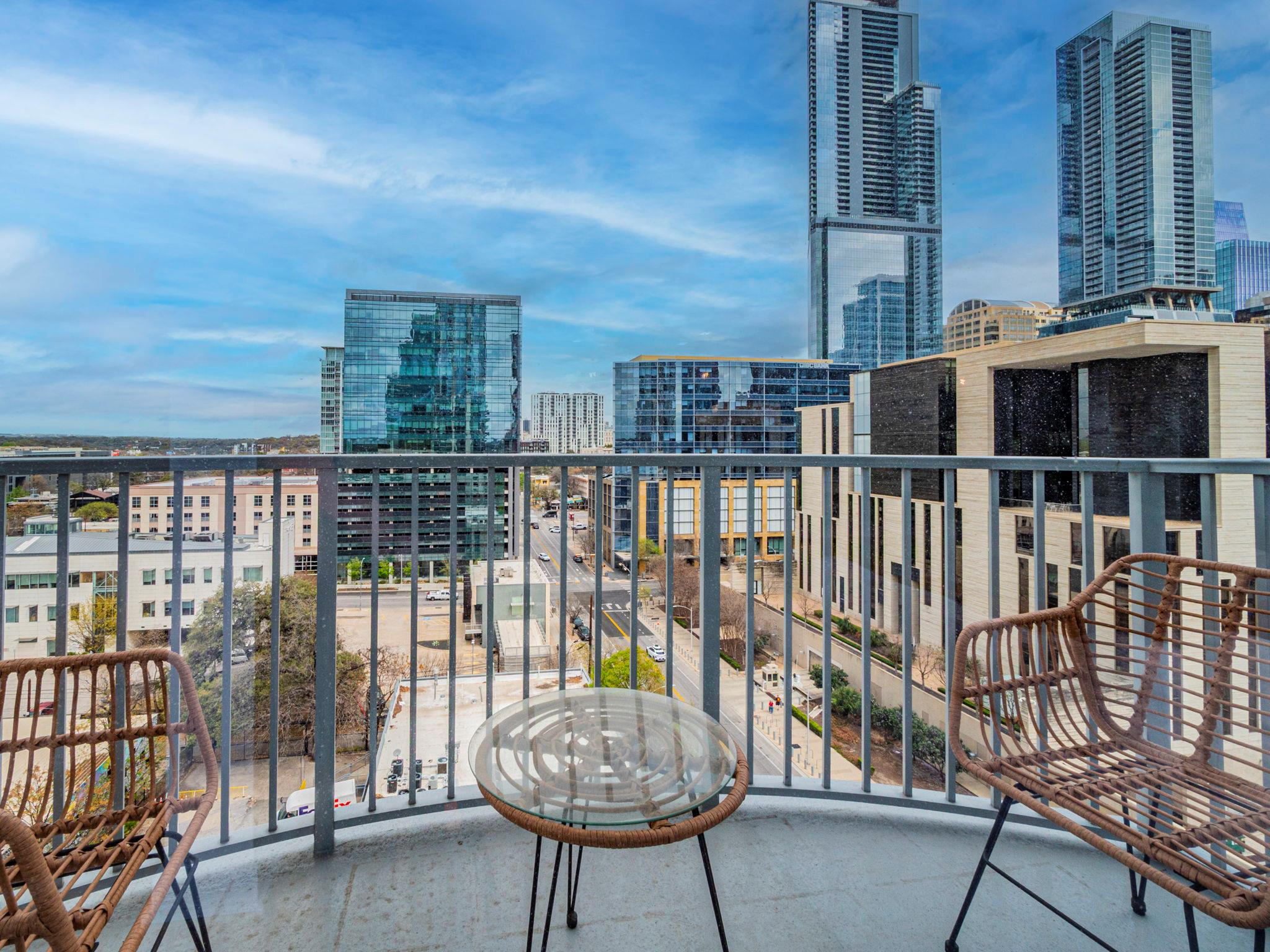 360 Nueces St # 1018, Austin, TX 78701