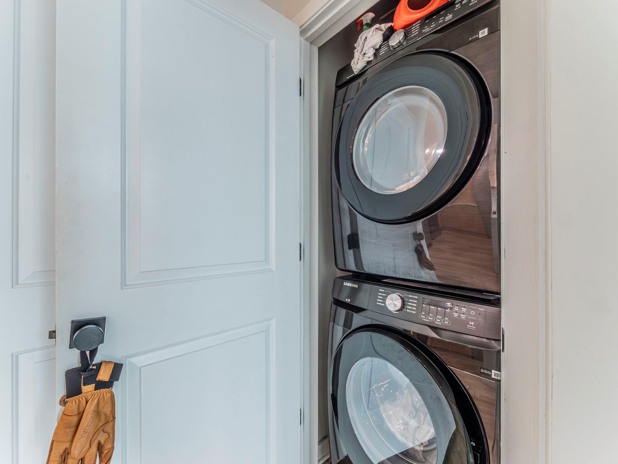 360 Nueces St # 1018, Austin, TX 78701