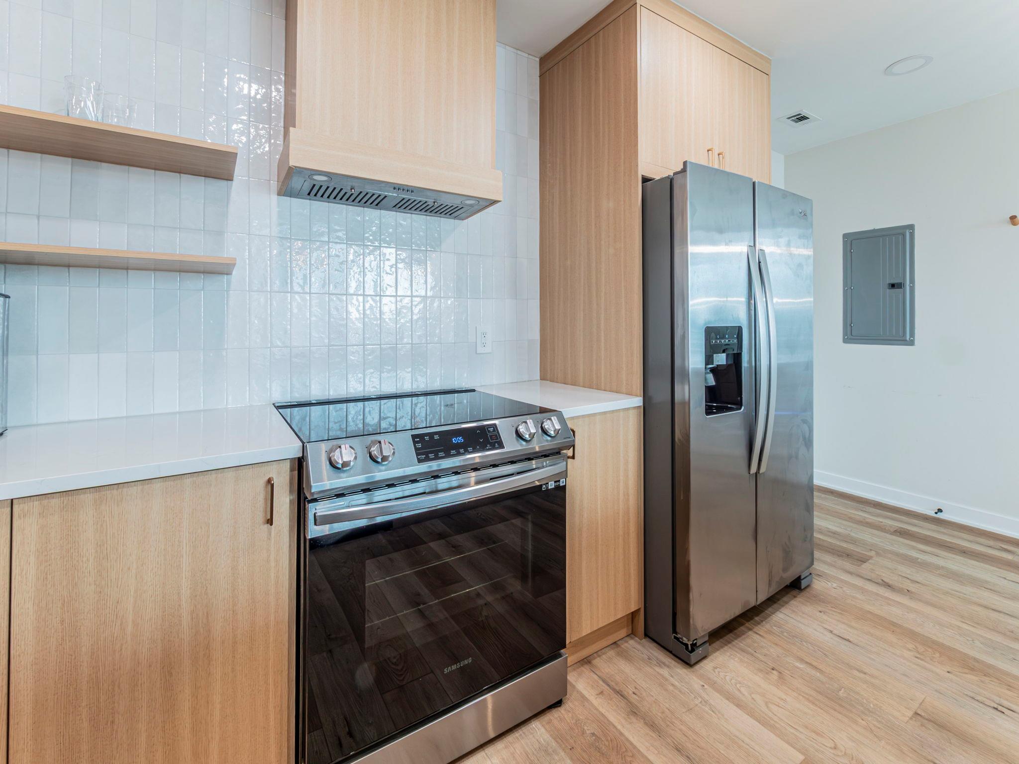 360 Nueces St # 1018, Austin, TX 78701