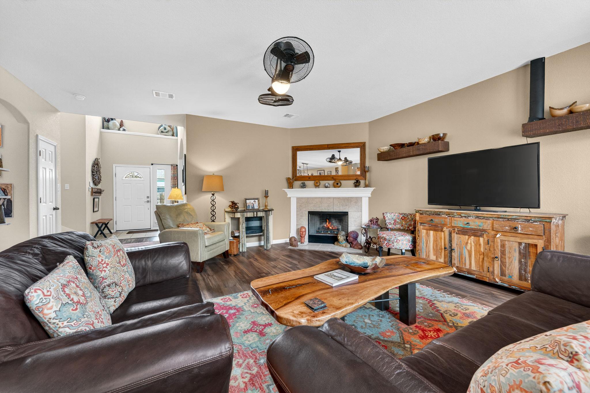 1403 Melissa Oaks Ln, Austin, TX 78744