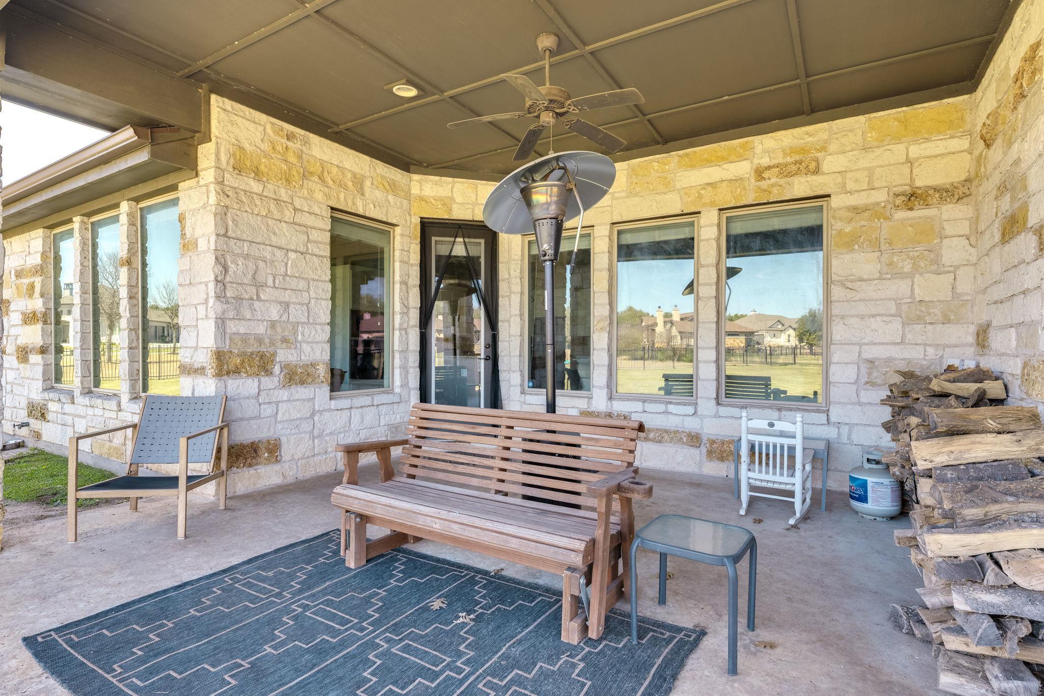 100 Noble Log Grv, Liberty Hill, TX 78642