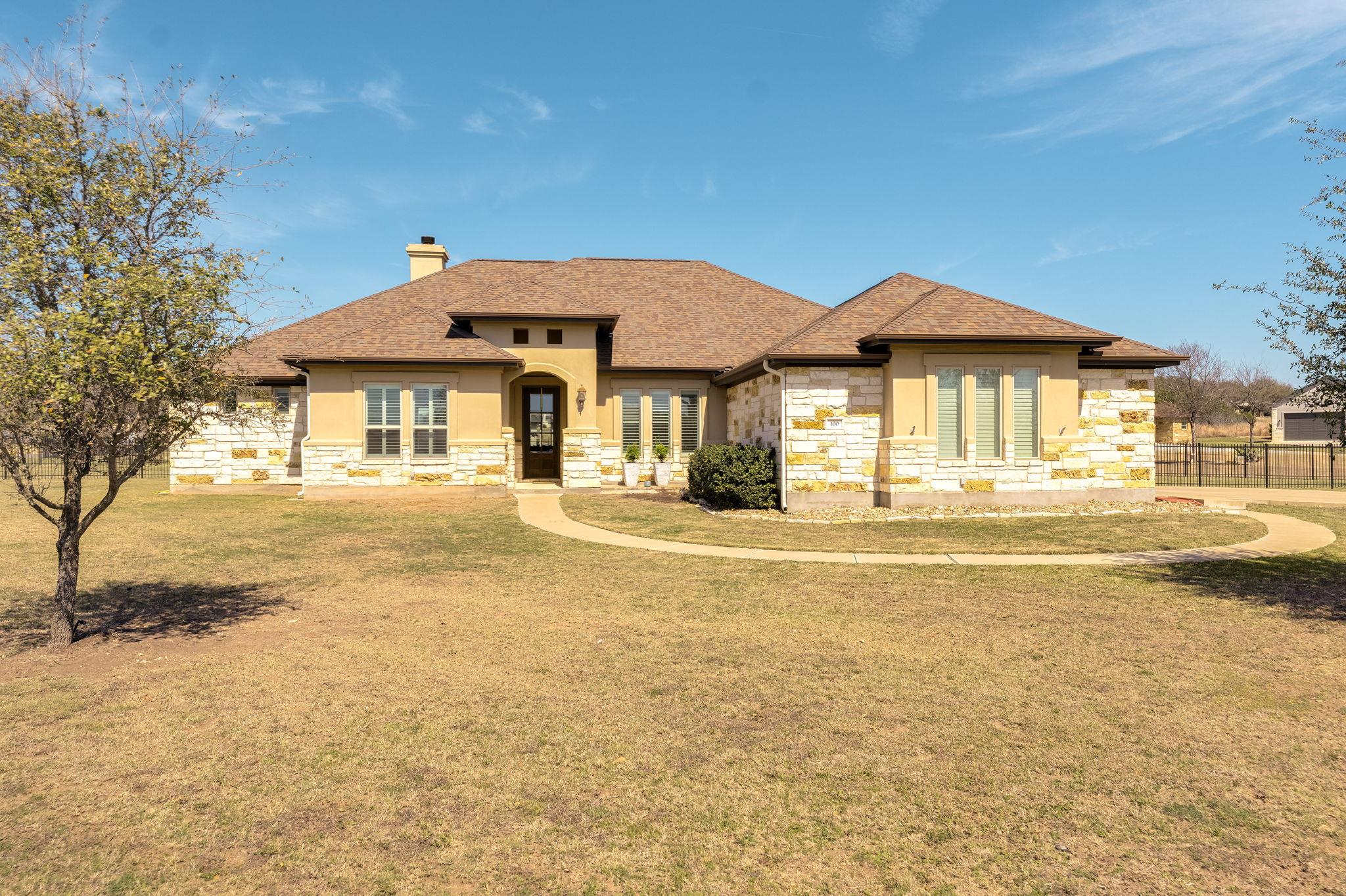 100 Noble Log Grv, Liberty Hill, TX 78642