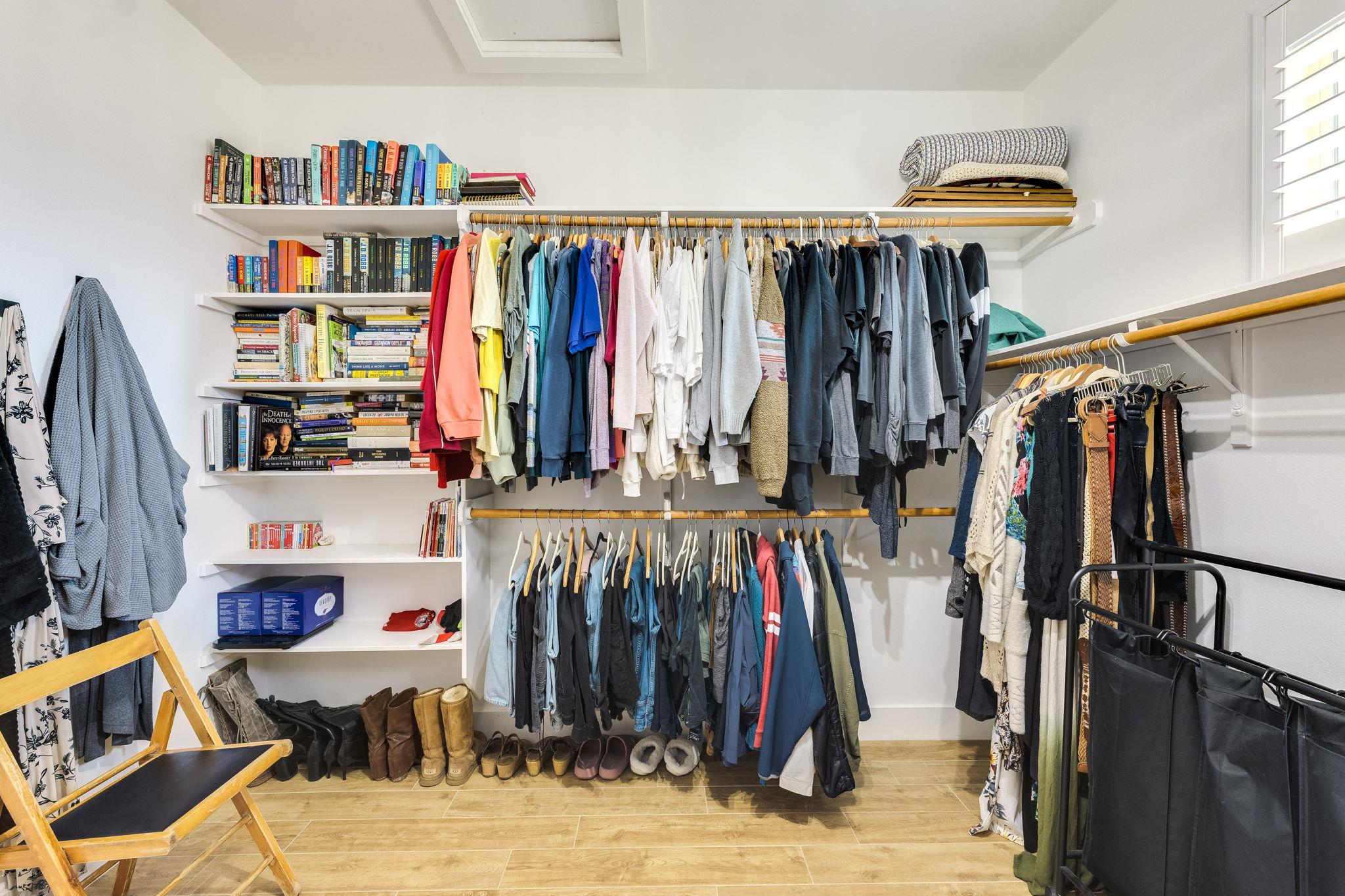 100 Noble Log Grv, Liberty Hill, TX 78642