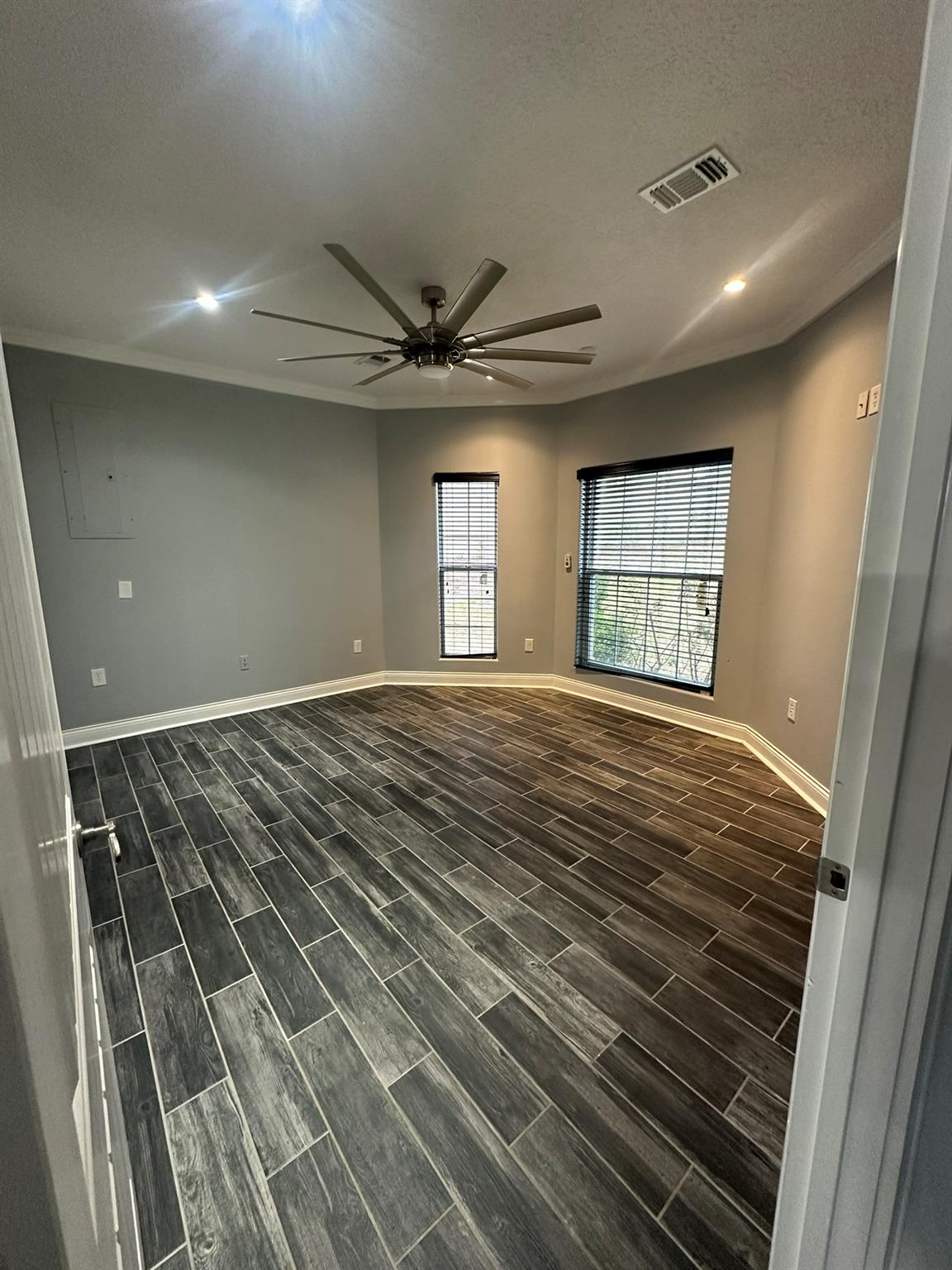 336 Fernwood Dr, Nacogdoches, TX 75964