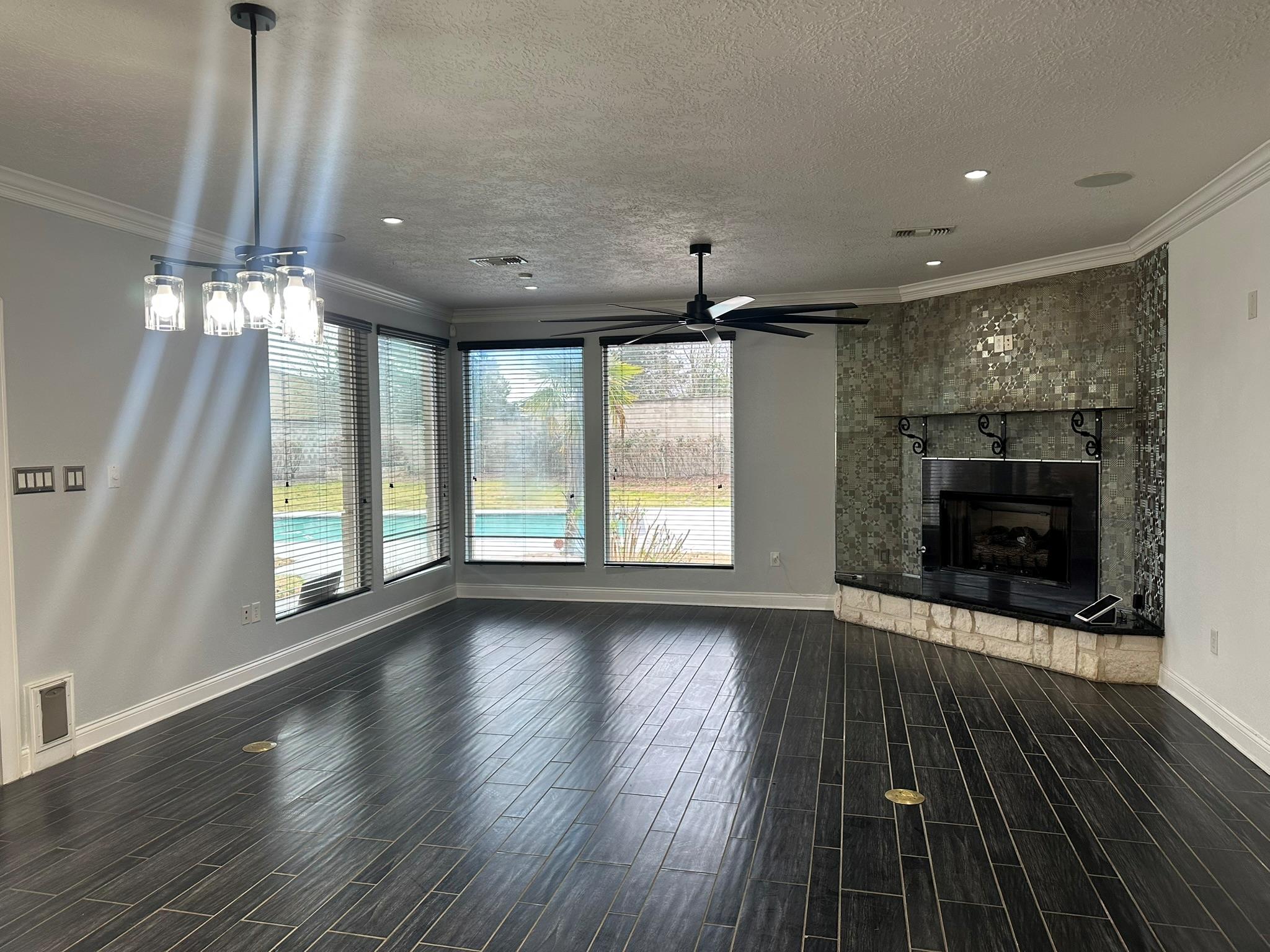 336 Fernwood Dr, Nacogdoches, TX 75964