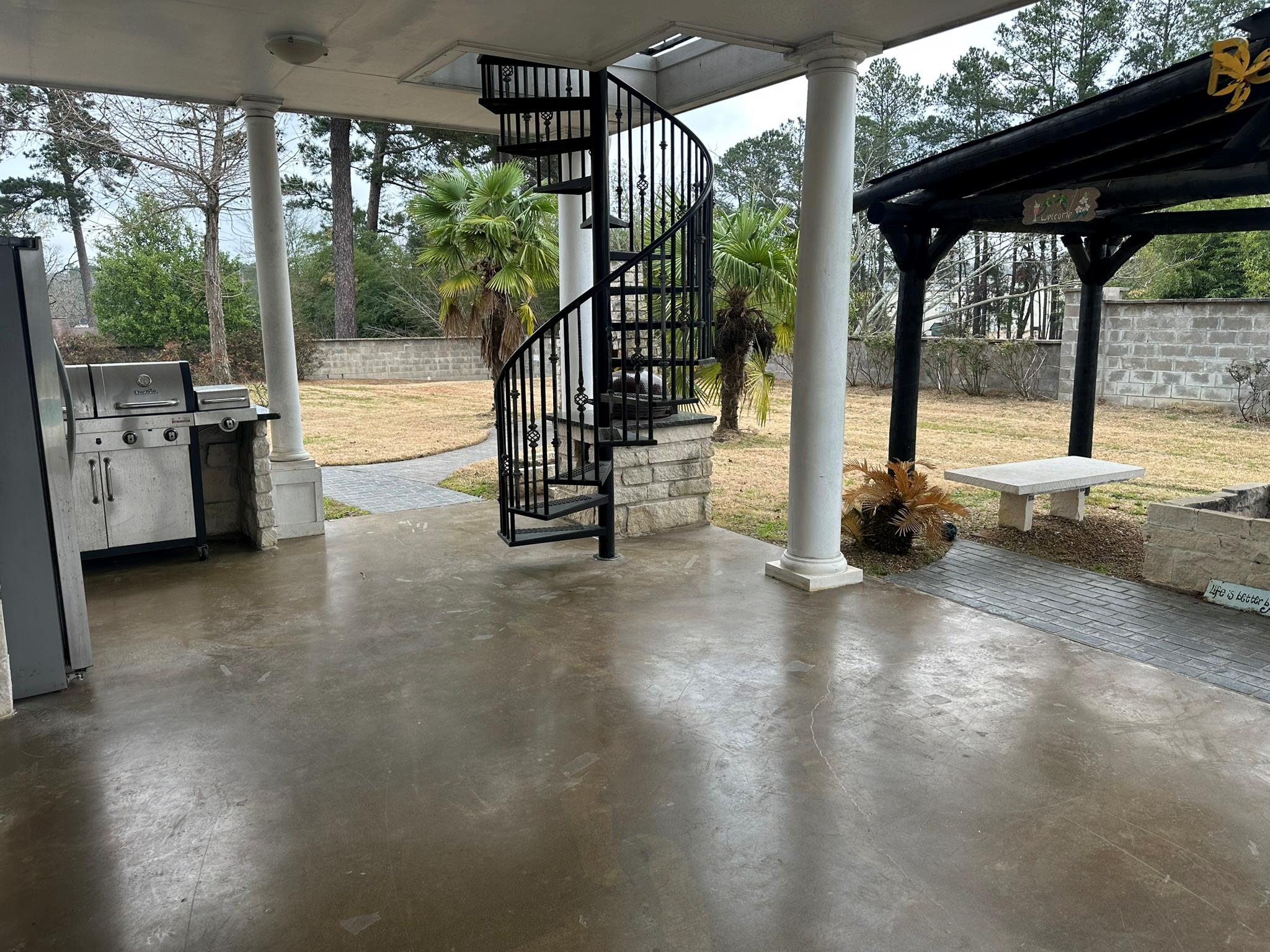 336 Fernwood Dr, Nacogdoches, TX 75964