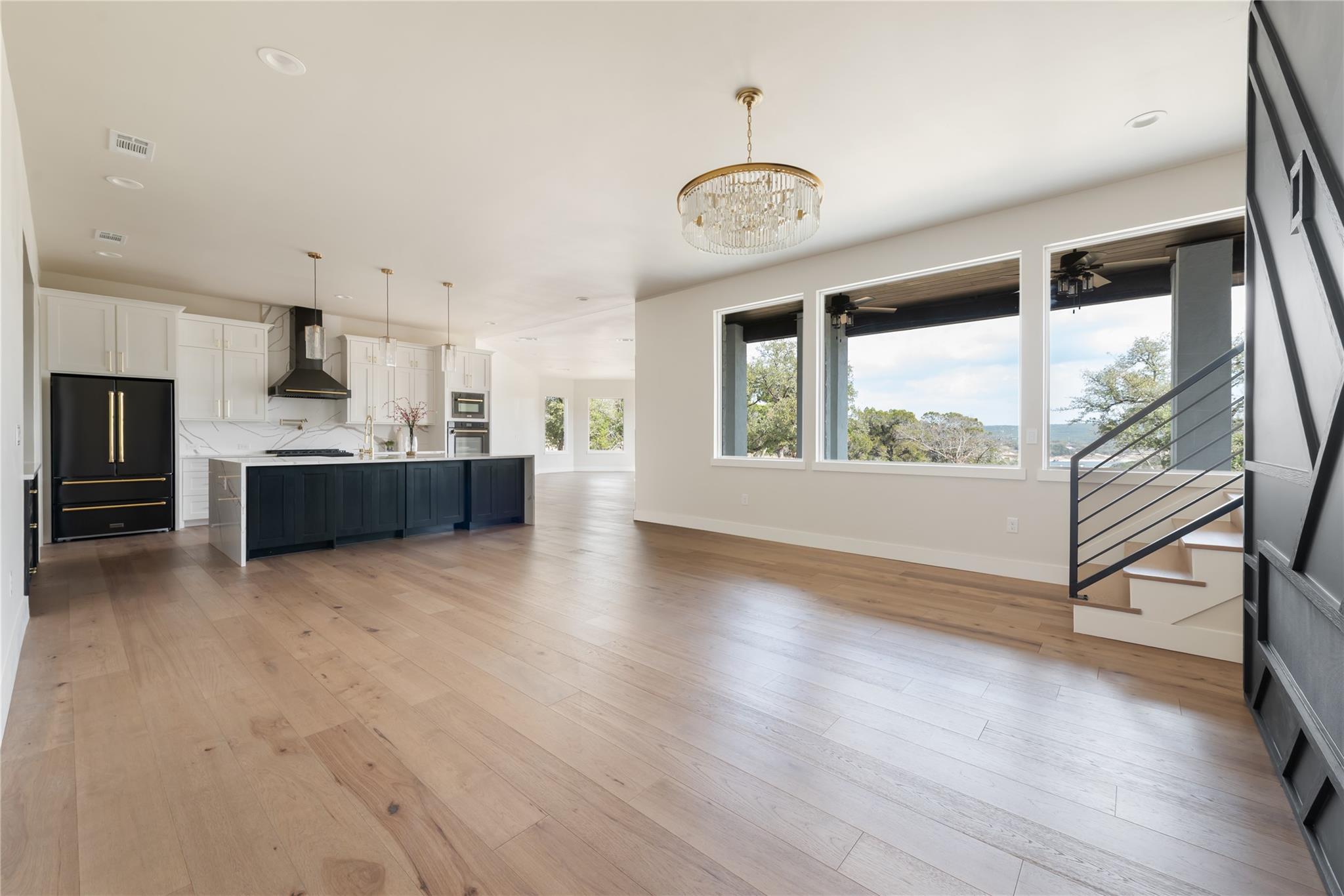 18213 Gregg Bluff Rd, Jonestown, TX 78645