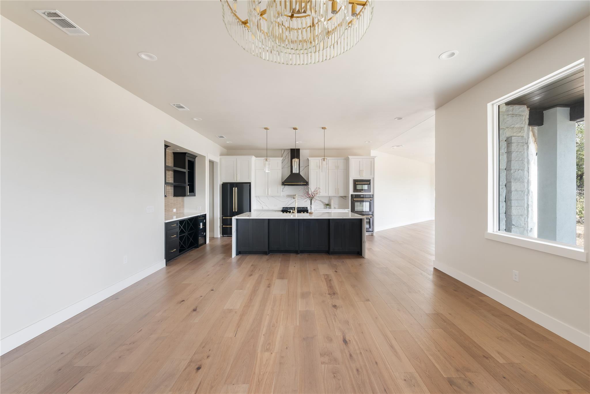 18213 Gregg Bluff Rd, Jonestown, TX 78645