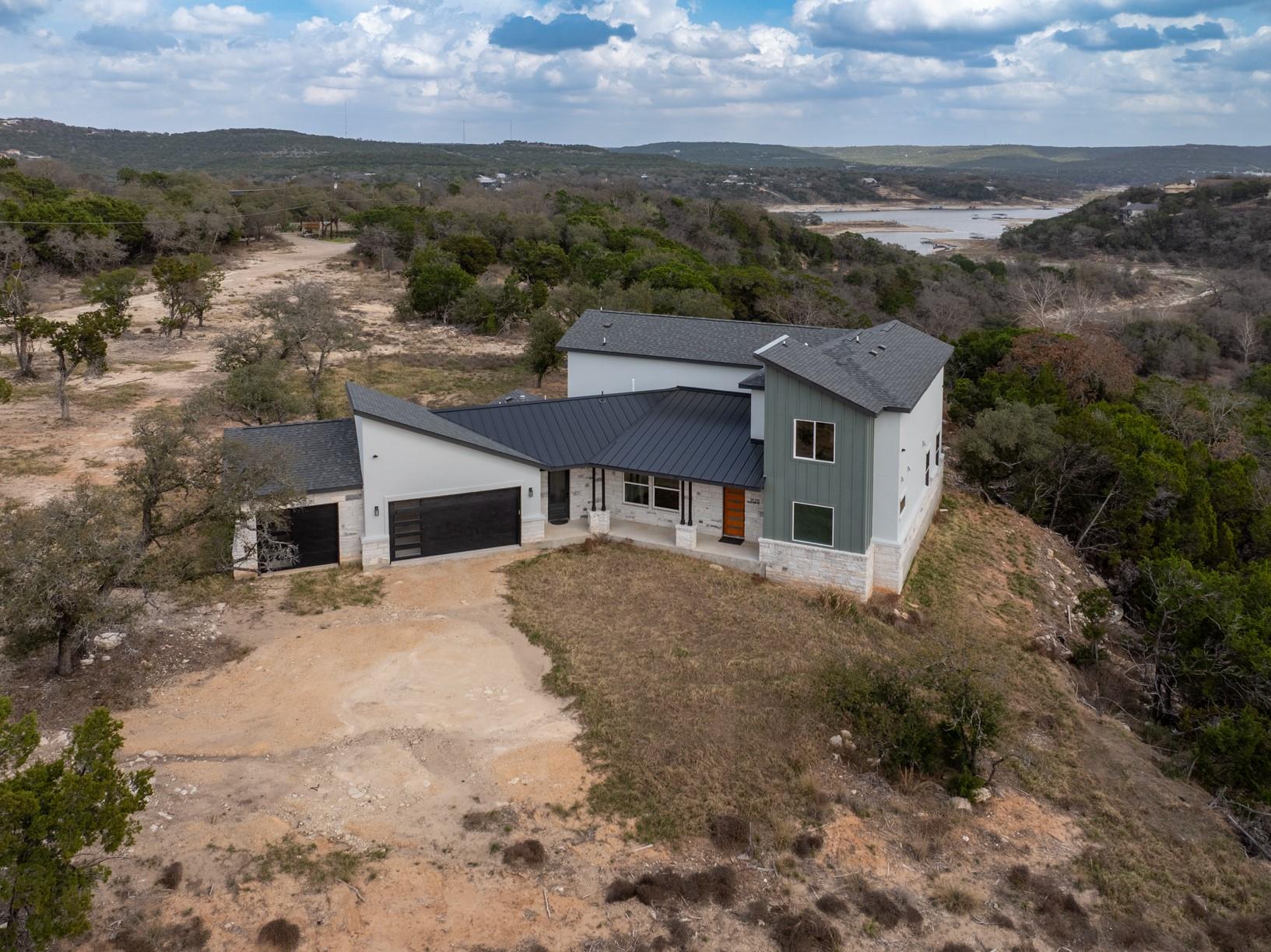 18213 Gregg Bluff Rd, Jonestown, TX 78645