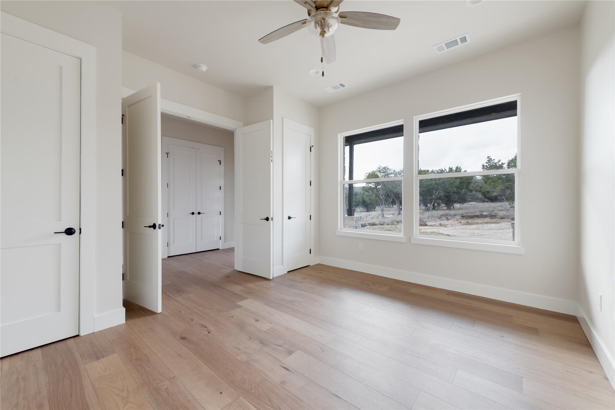 18213 Gregg Bluff Rd, Jonestown, TX 78645