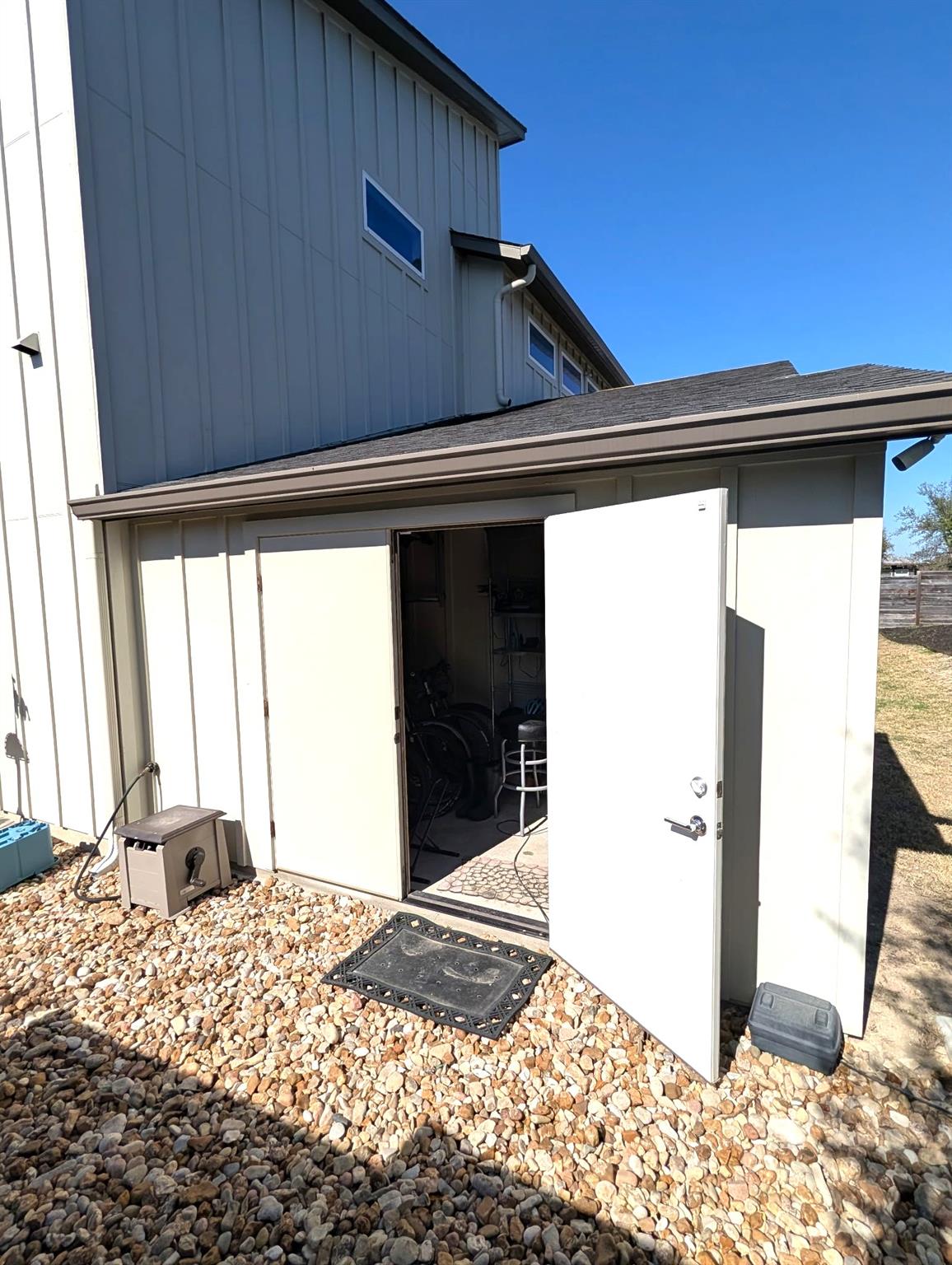 1005 Larkhall Dr, Spicewood, TX 78669