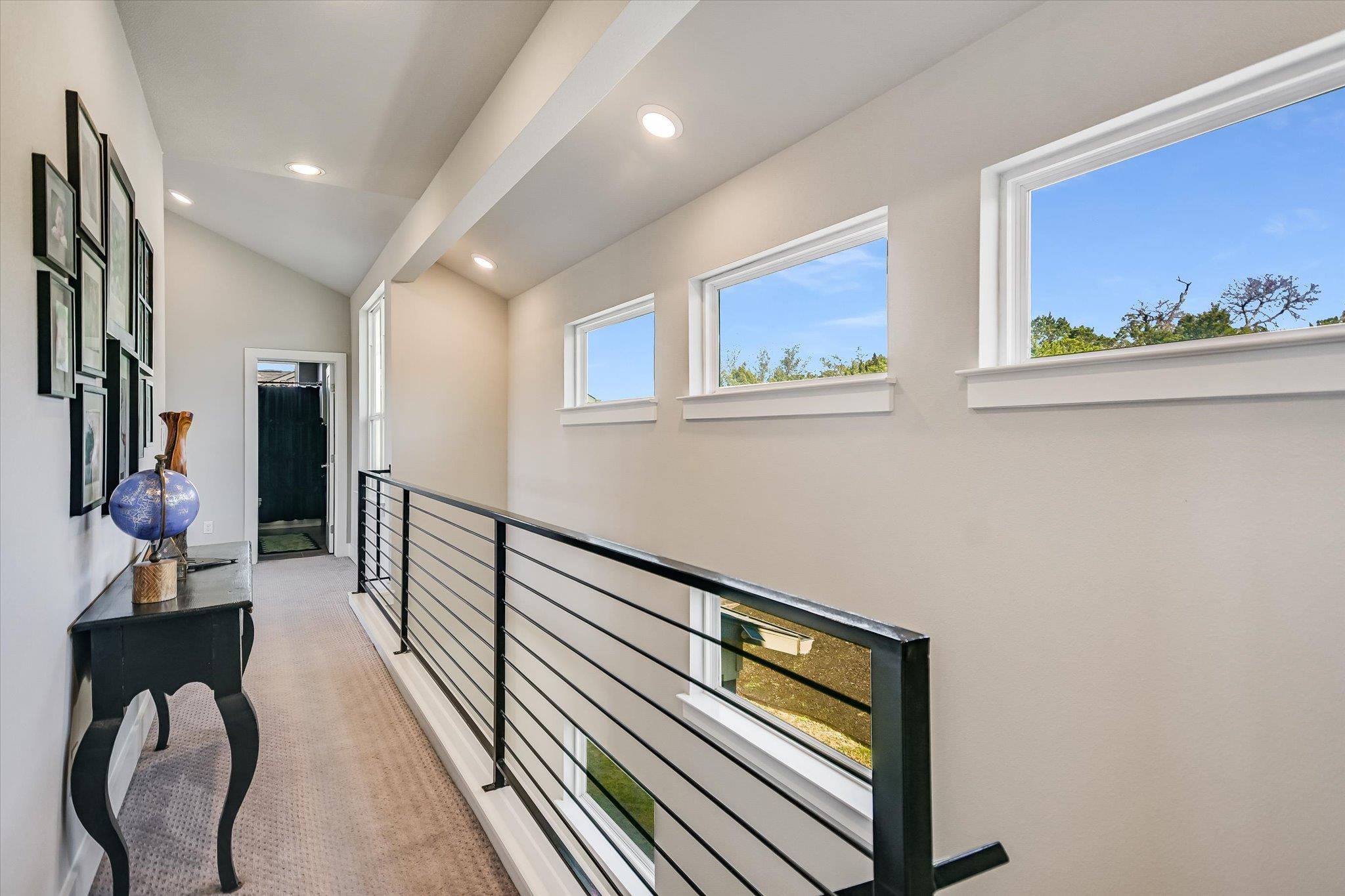 1005 Larkhall Dr, Spicewood, TX 78669