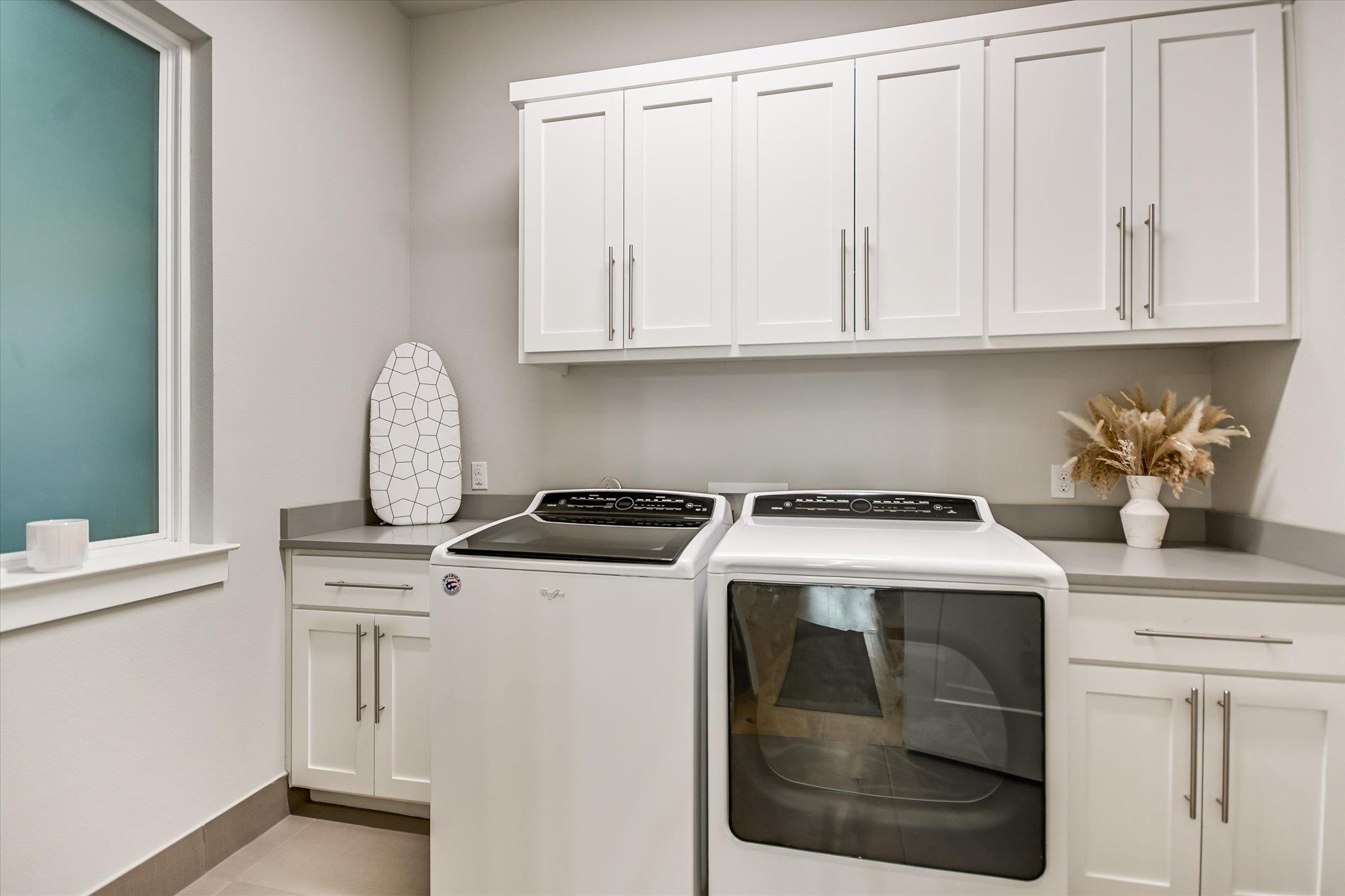 1005 Larkhall Dr, Spicewood, TX 78669