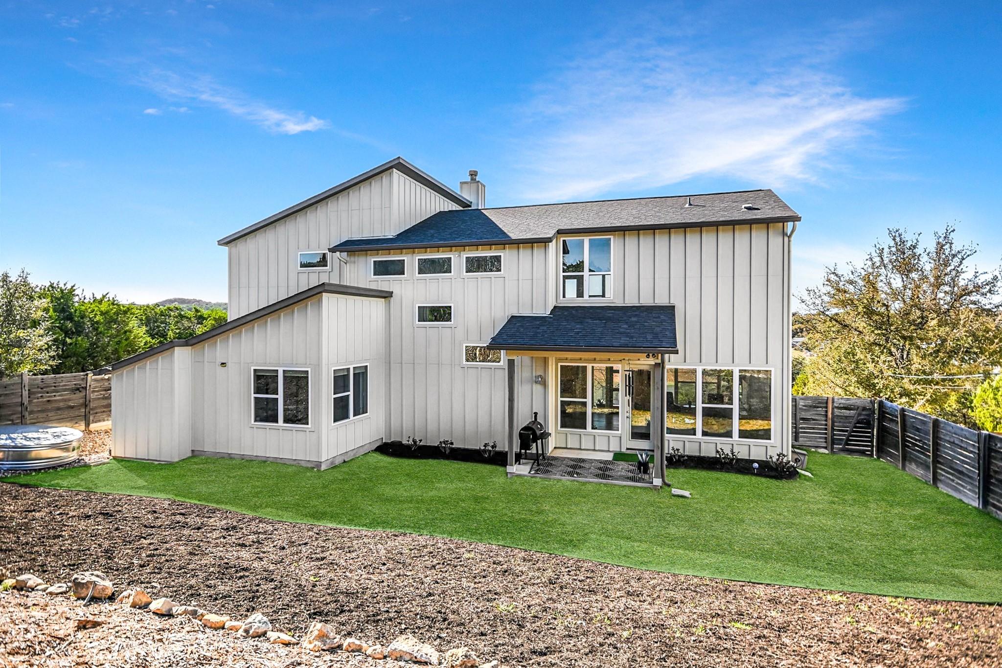 1005 Larkhall Dr, Spicewood, TX 78669