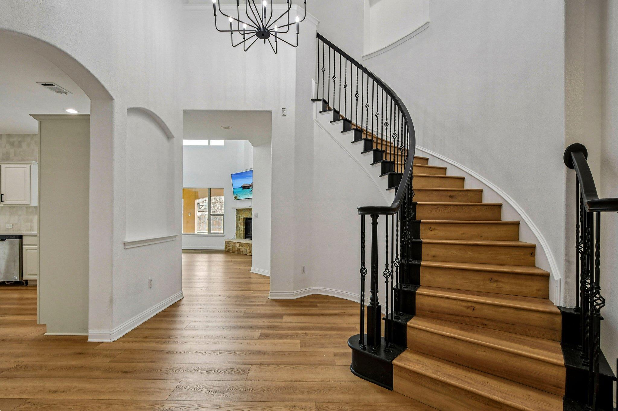 2711 Saint Paul Rivera Ln, Round Rock, TX 78665