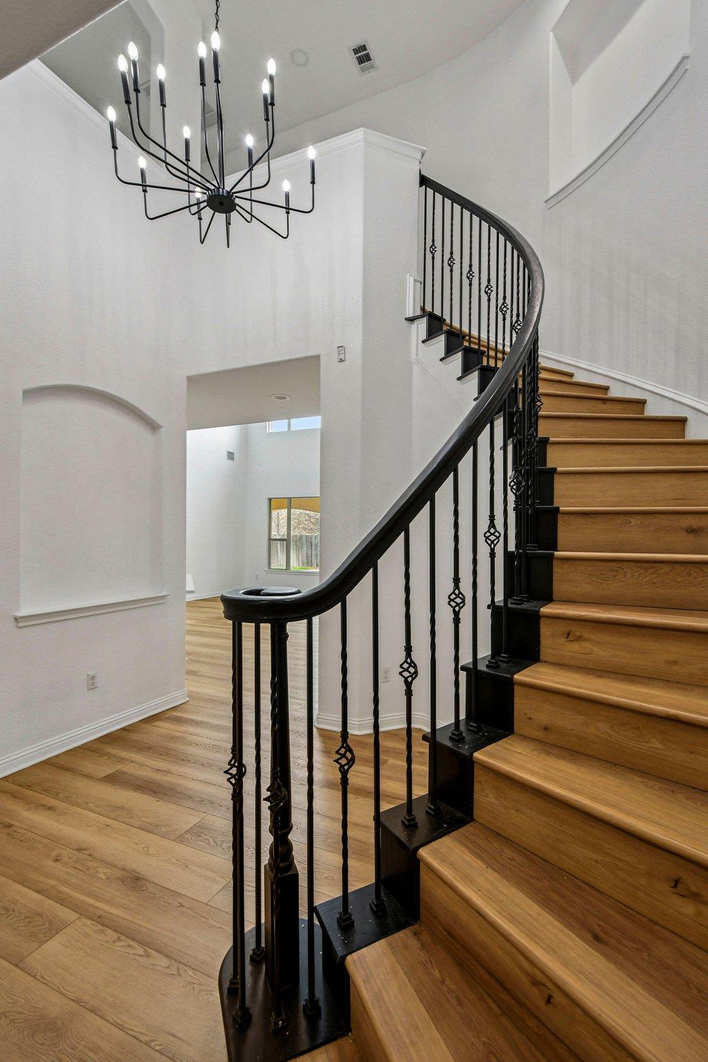 2711 Saint Paul Rivera Ln, Round Rock, TX 78665