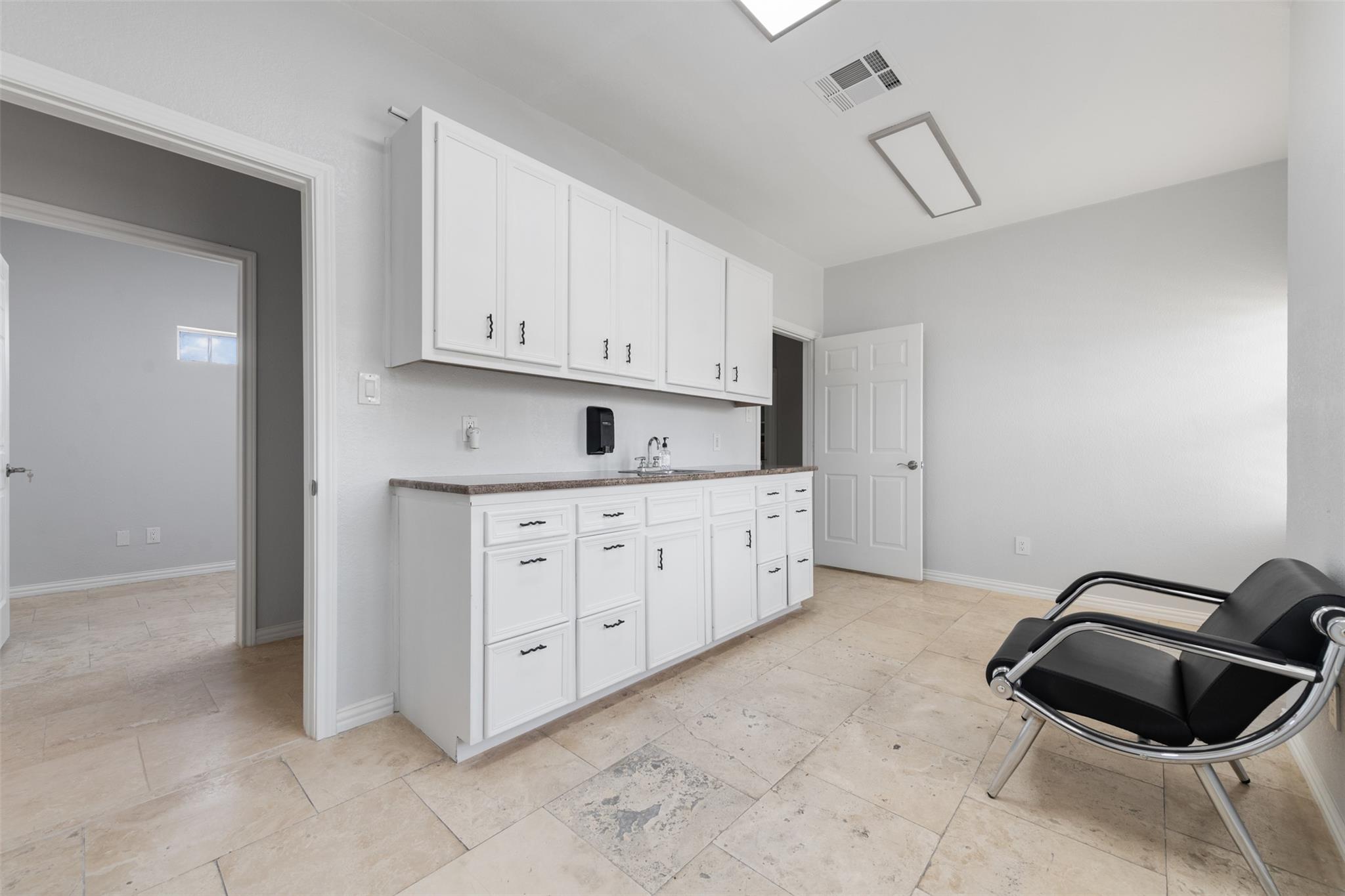 103 Thousand Oaks Blvd, Georgetown, TX 78628