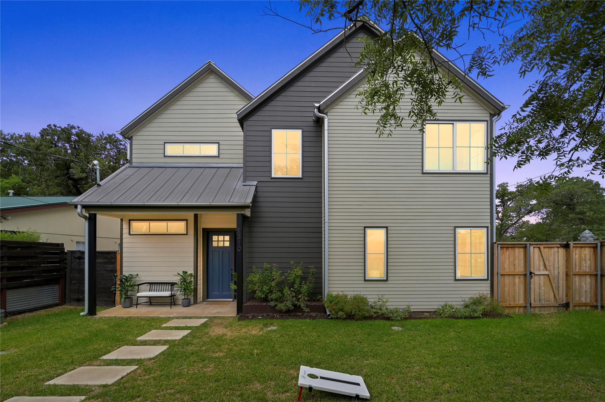 1310 Comal St, Austin, TX 78702