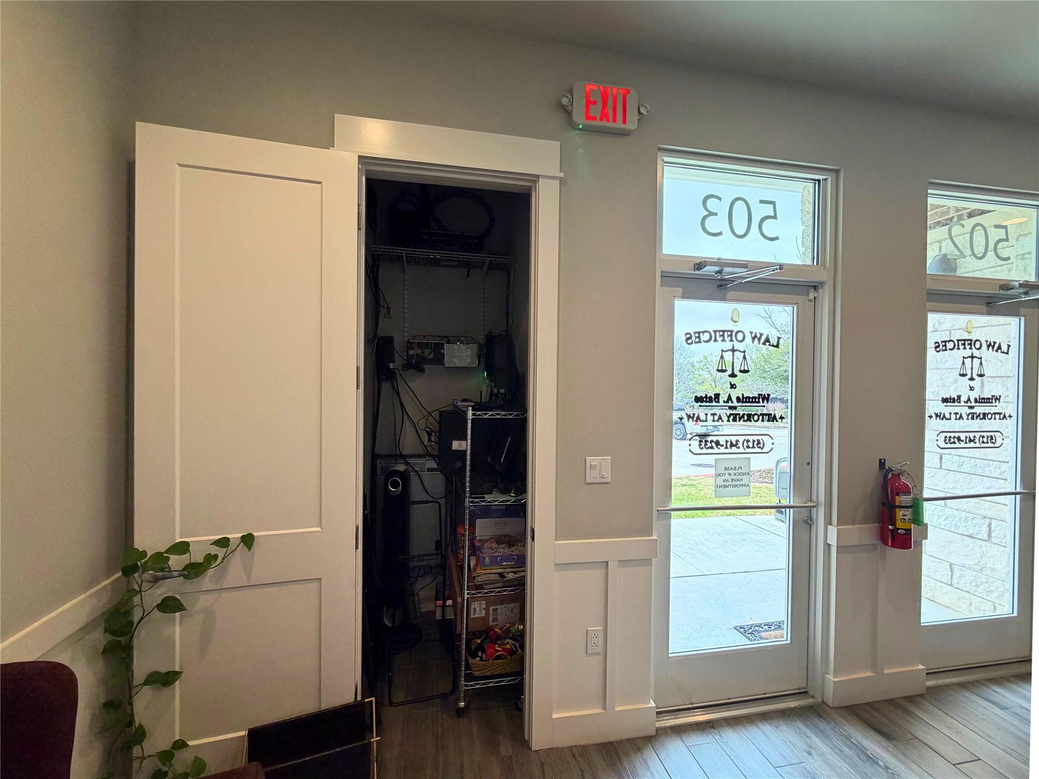 3309 Forest Creek Dr, Round Rock, TX 78664