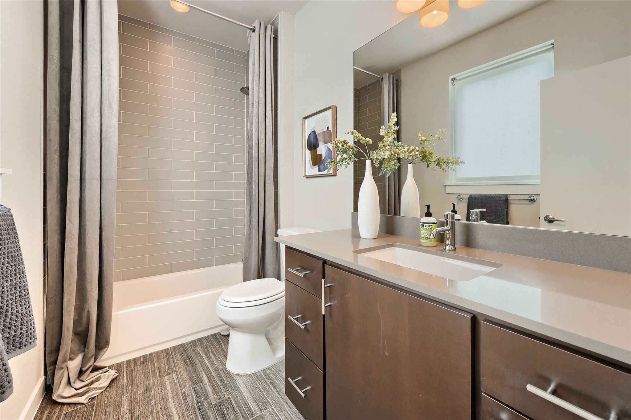 2301 Bluebonnet Ln # 4, Austin, TX 78704