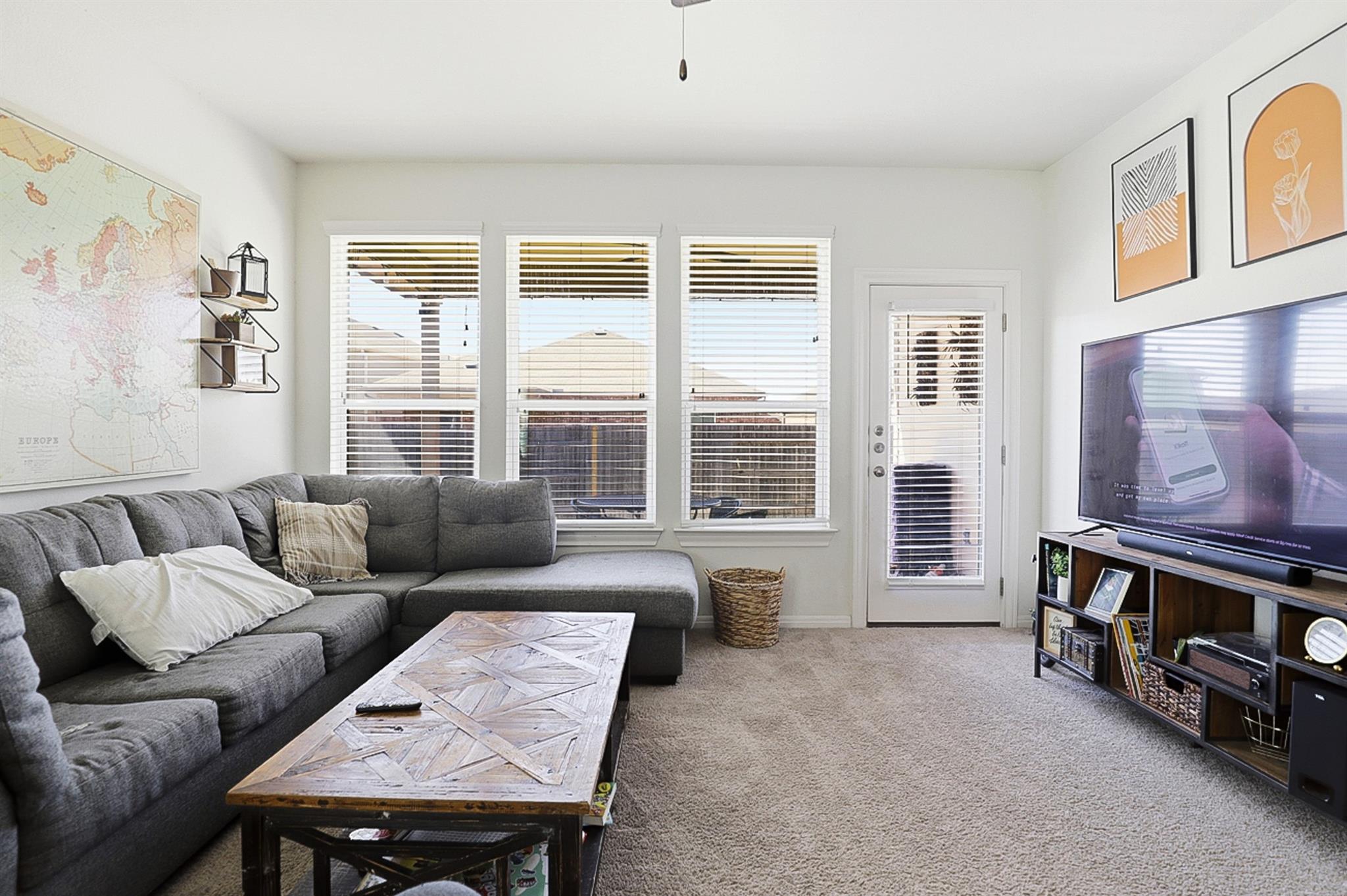 158 Fern Dr, Buda, TX 78610