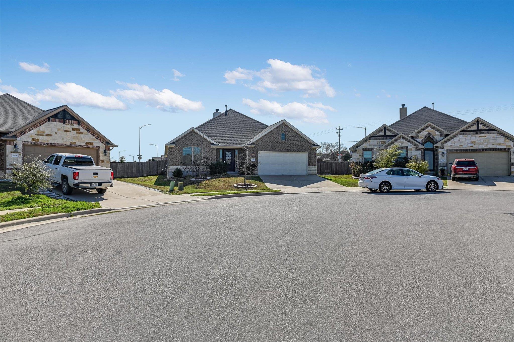 6705 Shiva Kamini Way, Austin, TX 78754