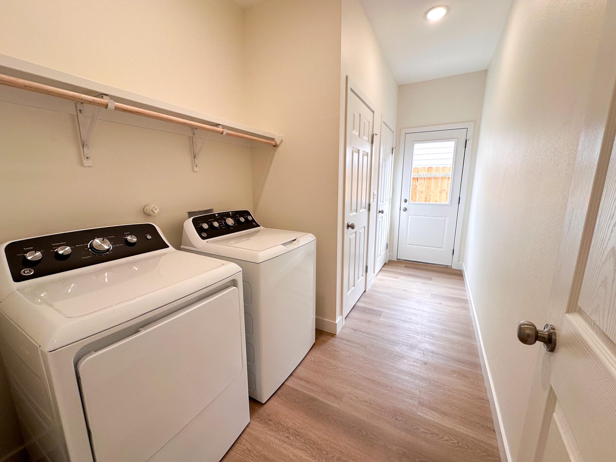 815 5th St, Lockhart, TX 78644