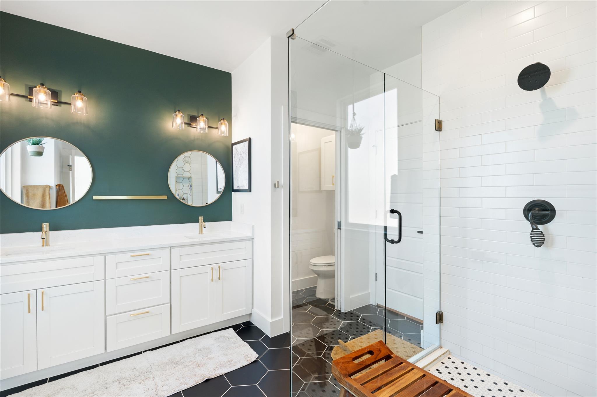 5604 Samuel Huston Ave # 2, Austin, TX 78721